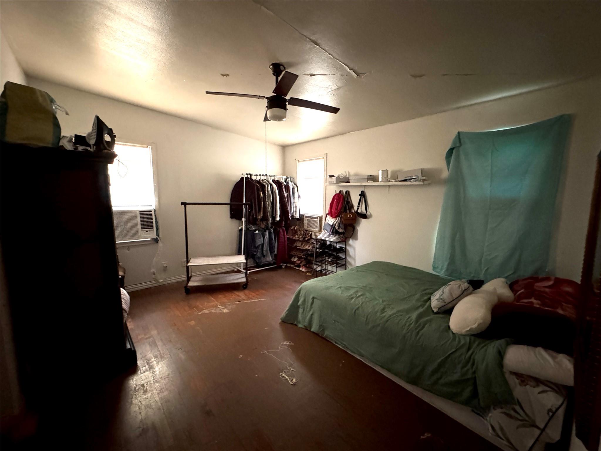 1007 N 17th St, Temple, TX 76501