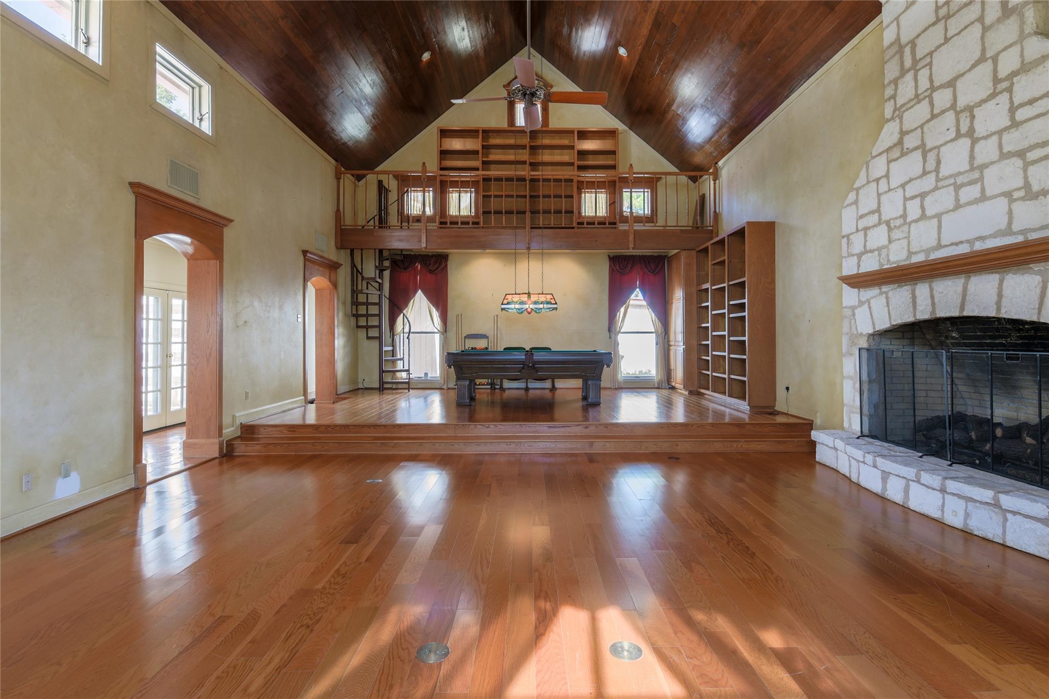 12350 N Hwy 16 Highway, Fredericksburg, TX 78624