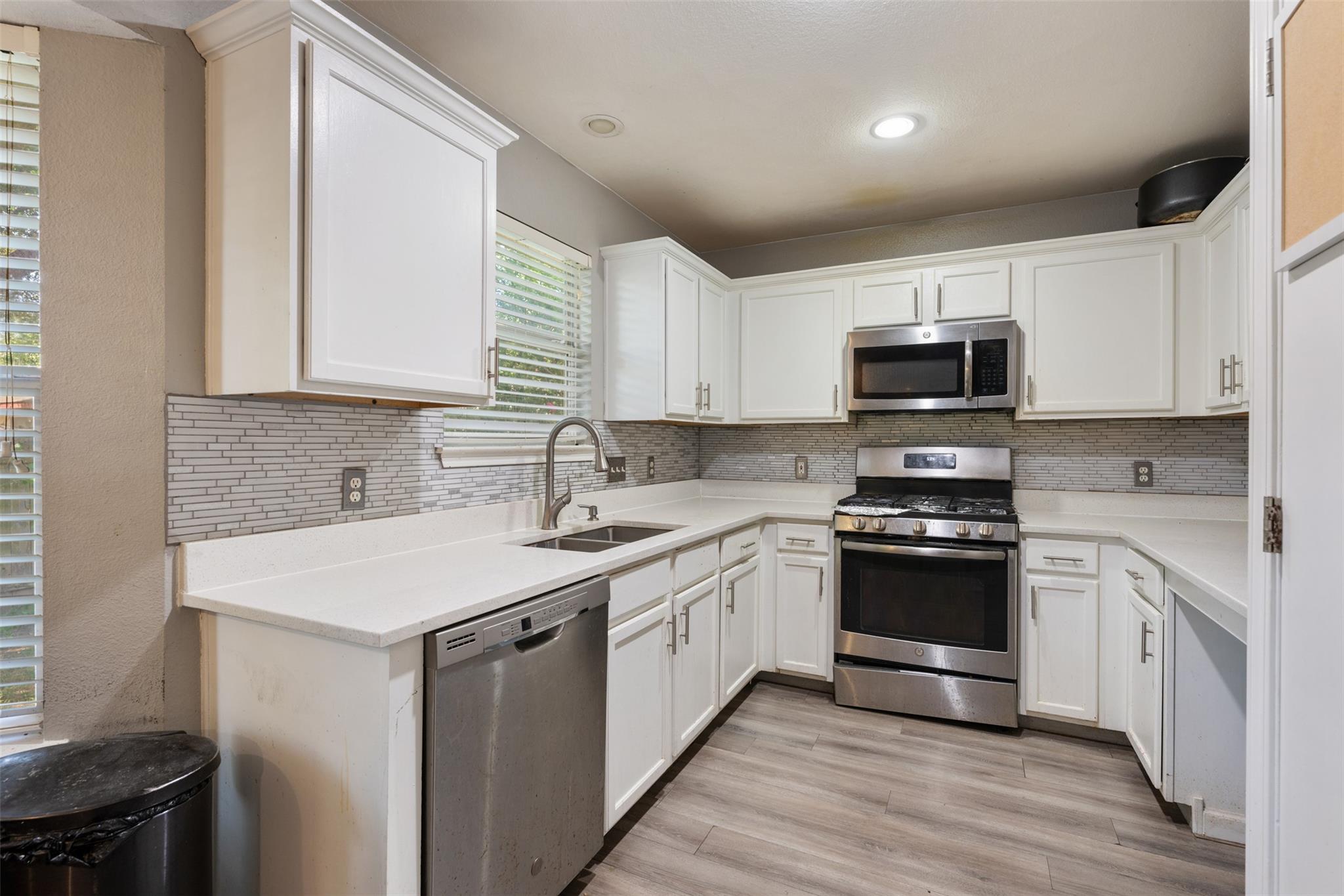 516 Jefferson Ln, Georgetown, TX 78626