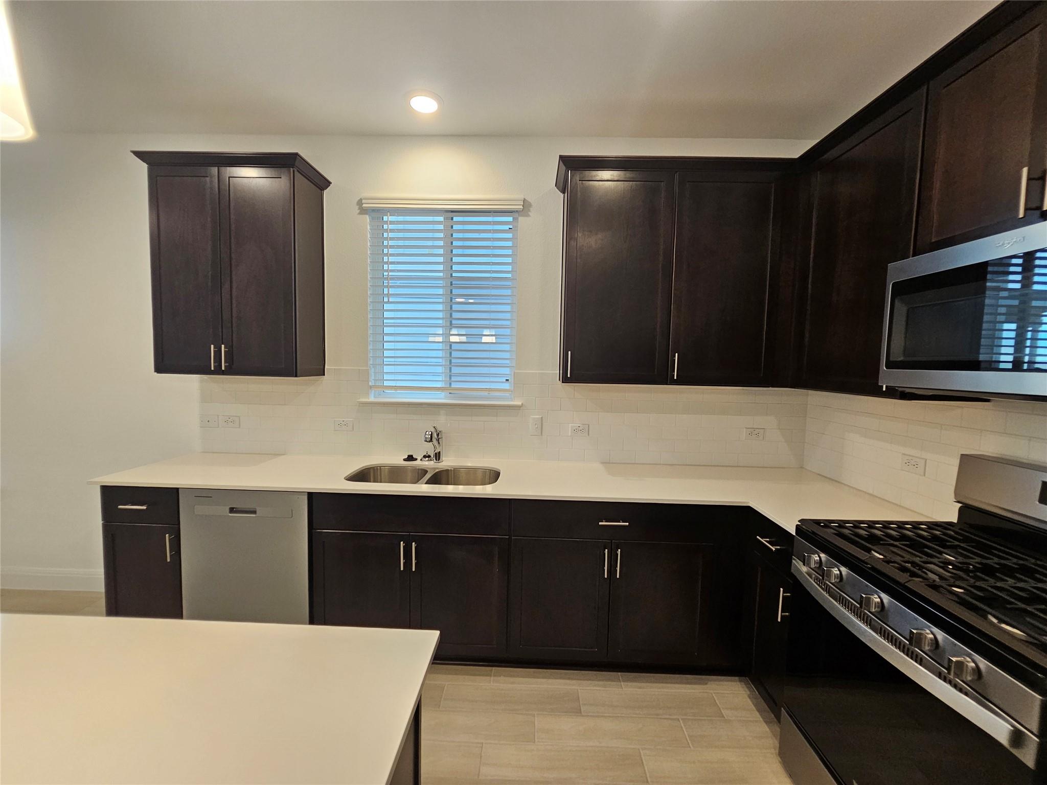 1512 Brimhurst Dr, Leander, TX 78641