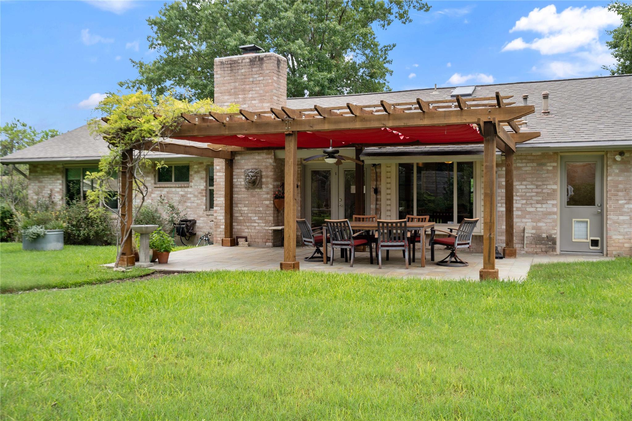 2107 Stone River Dr, Austin, TX 78745