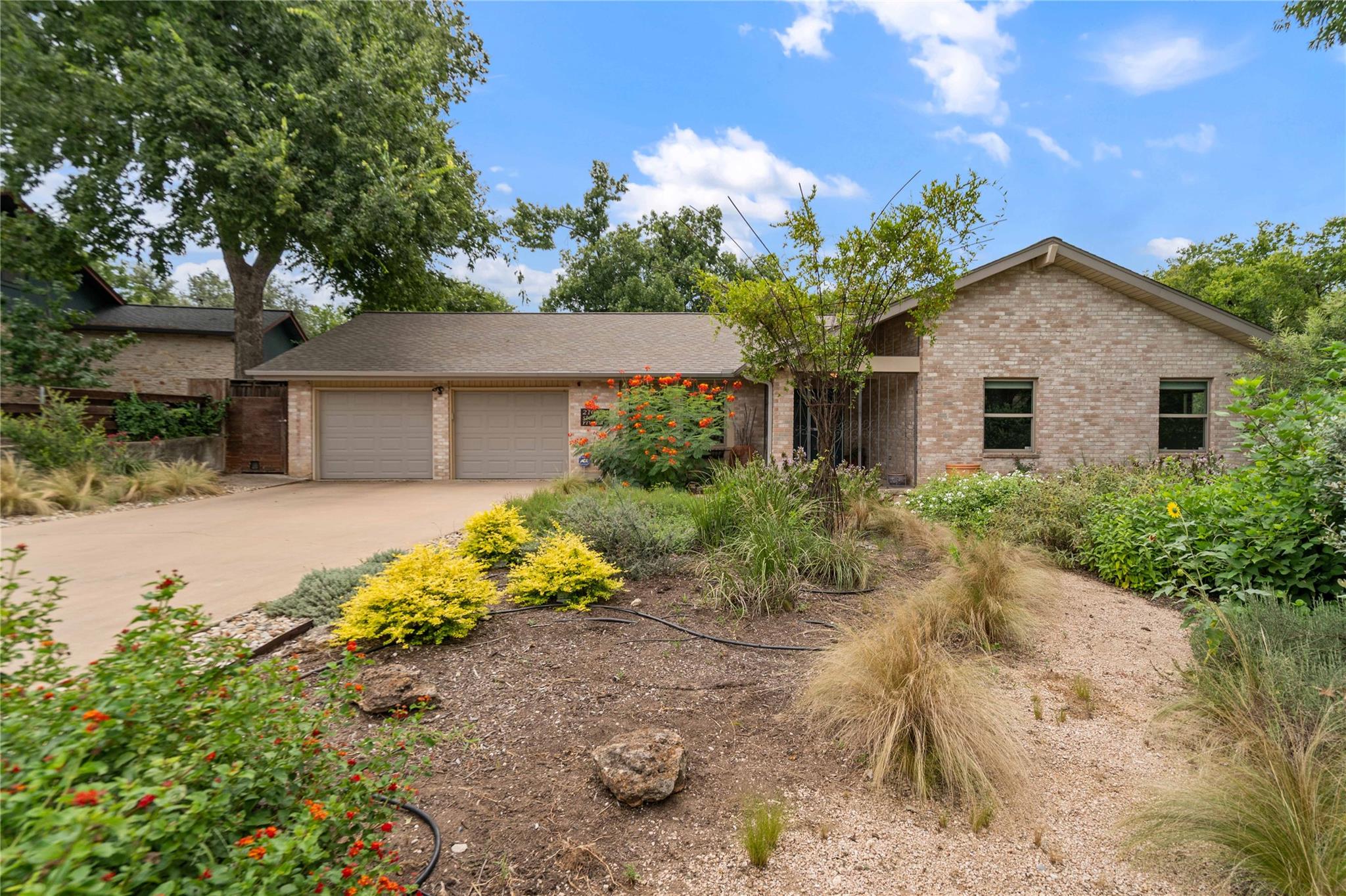 2107 Stone River Dr, Austin, TX 78745