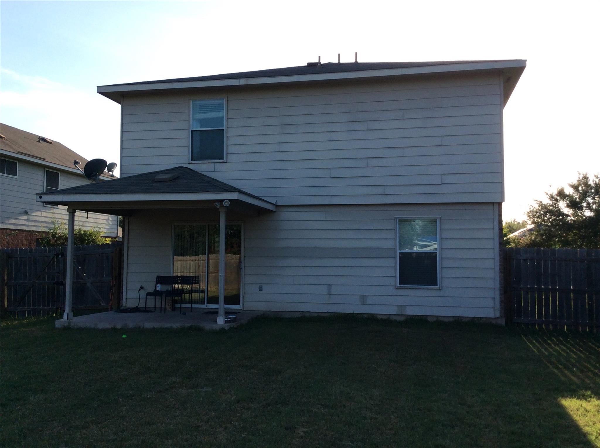 111 S Creek Bend Dr, Hutto, TX 78634