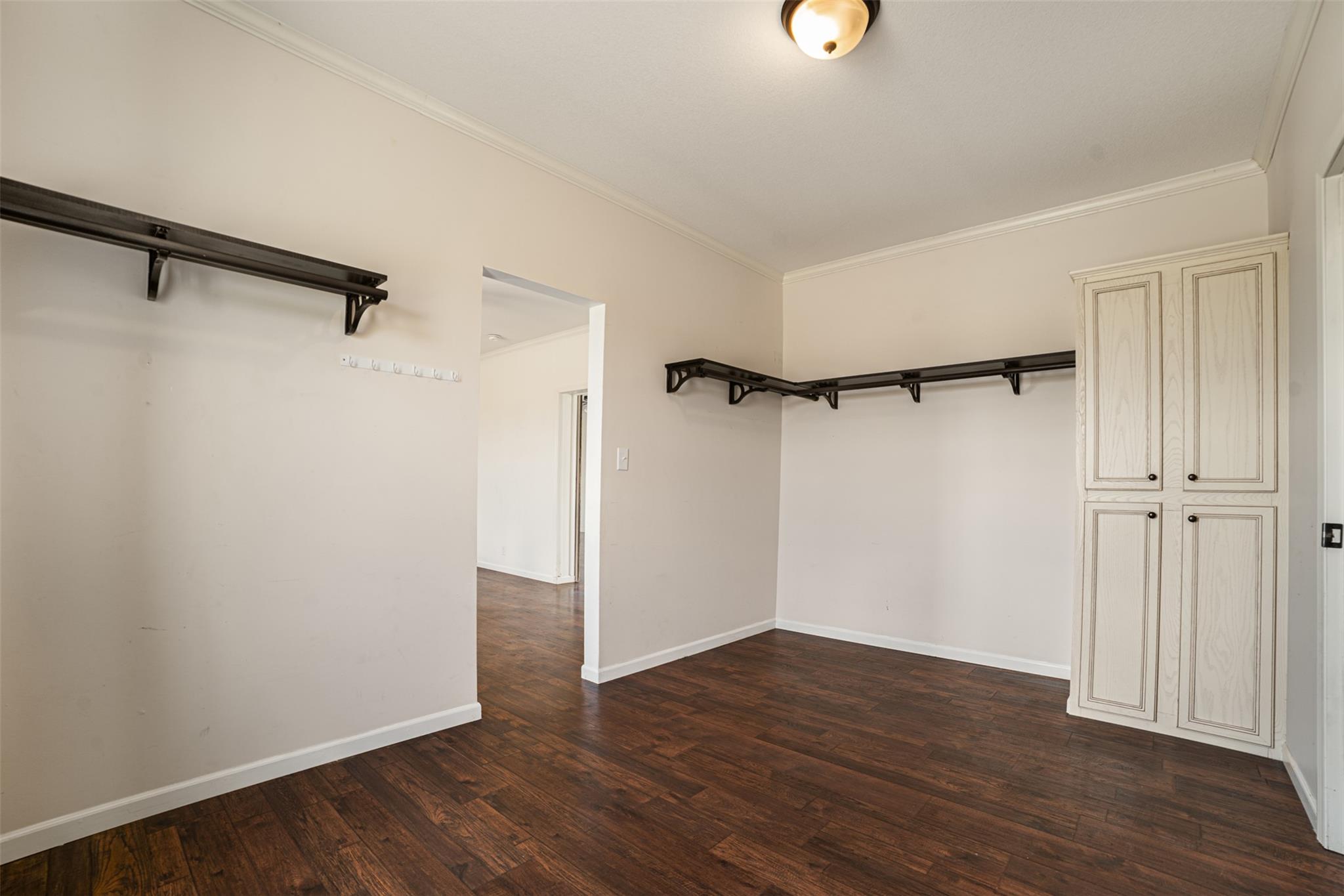 106 Battleground Cv, Taylor, TX 76574