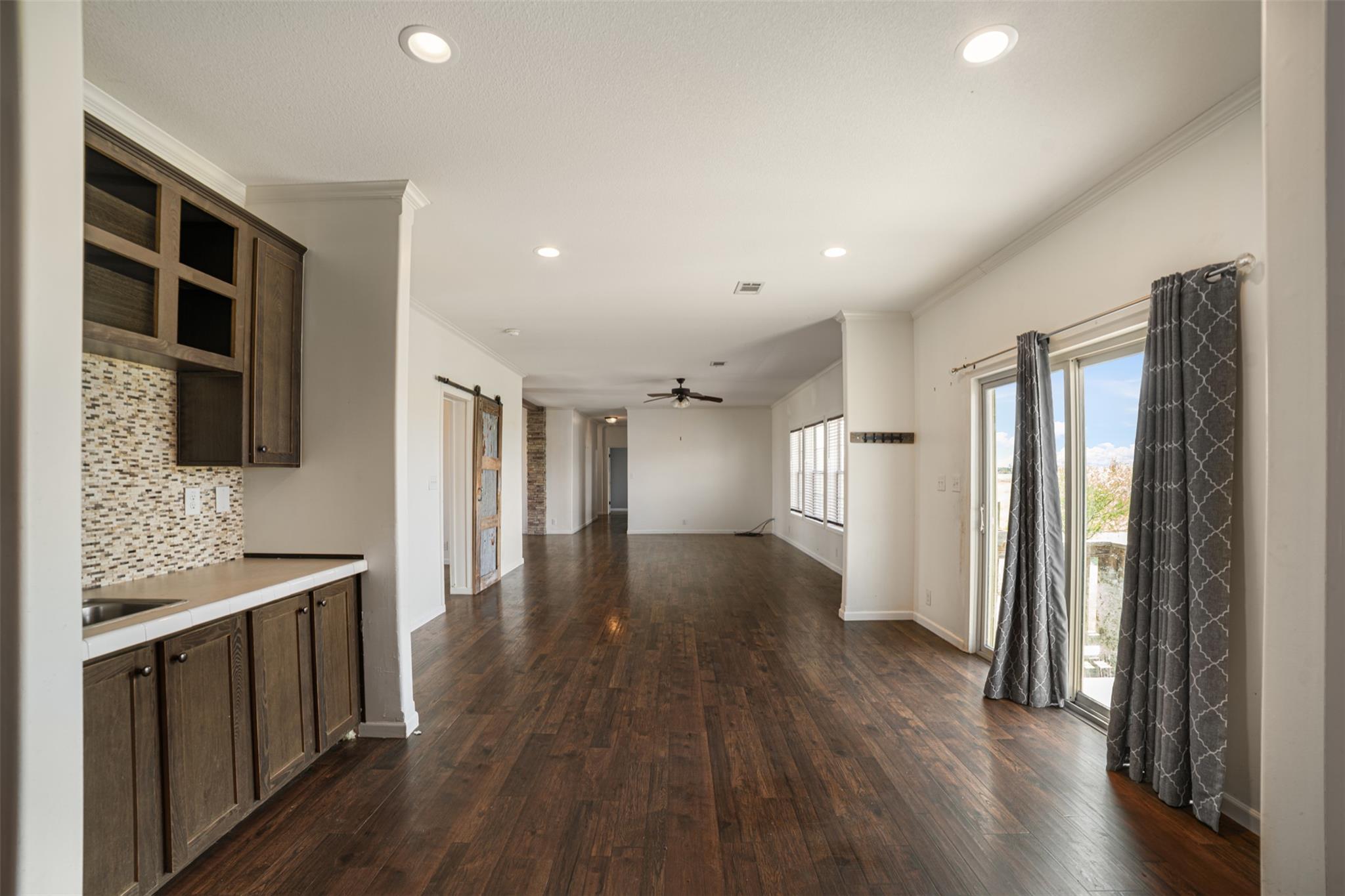 106 Battleground Cv, Taylor, TX 76574