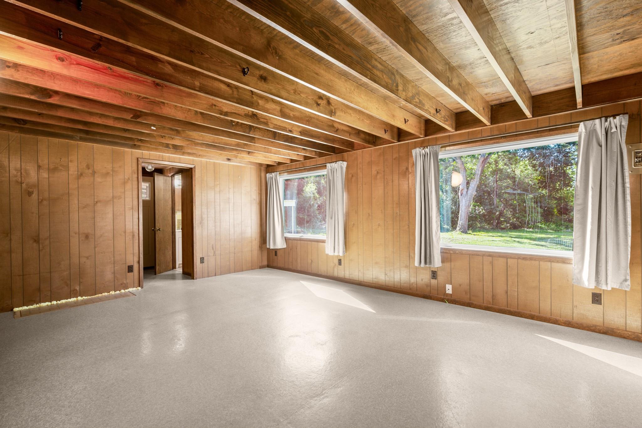 967 County Road 106, Buckholts, TX 76518