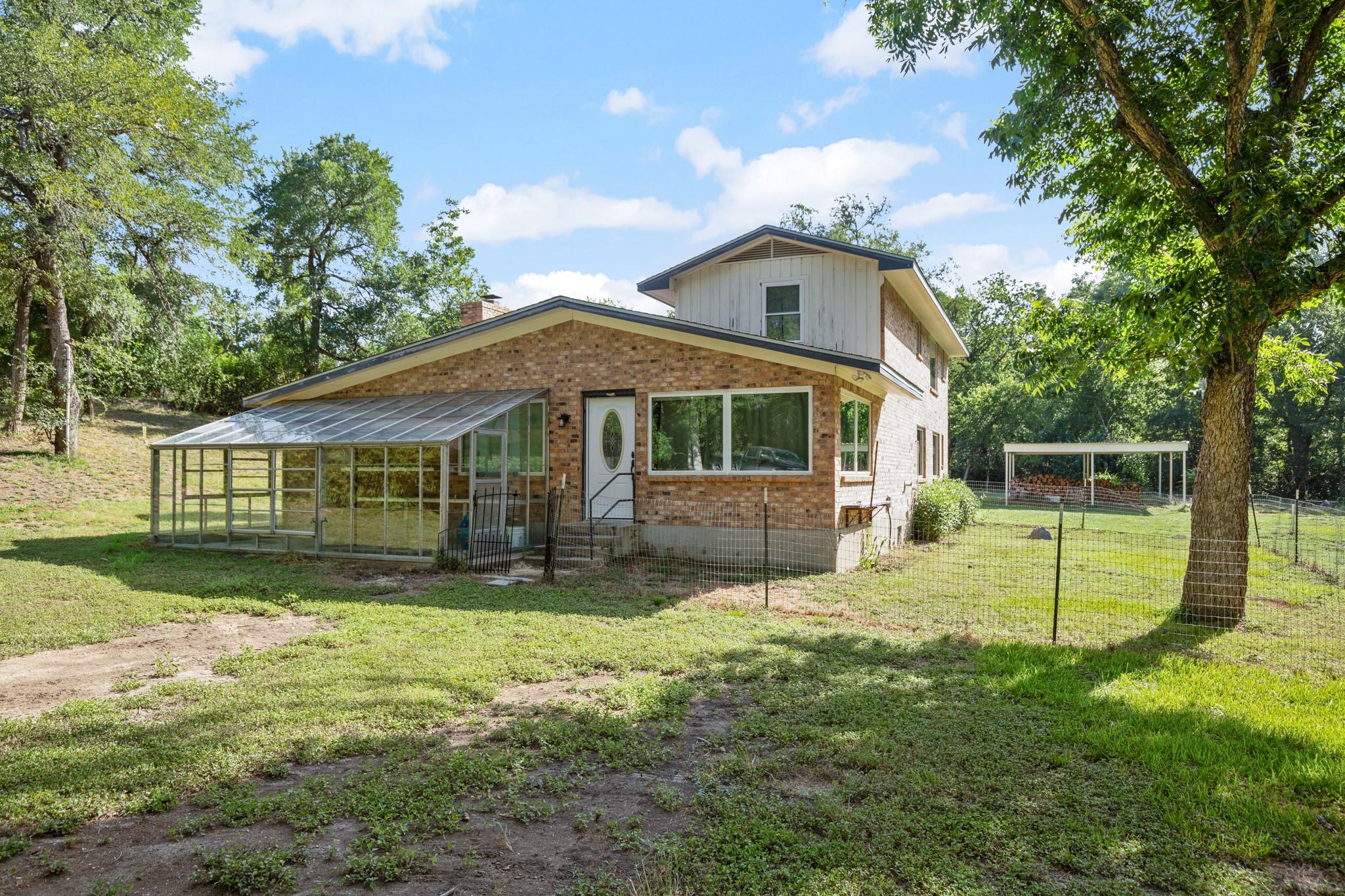 967 County Road 106, Buckholts, TX 76518