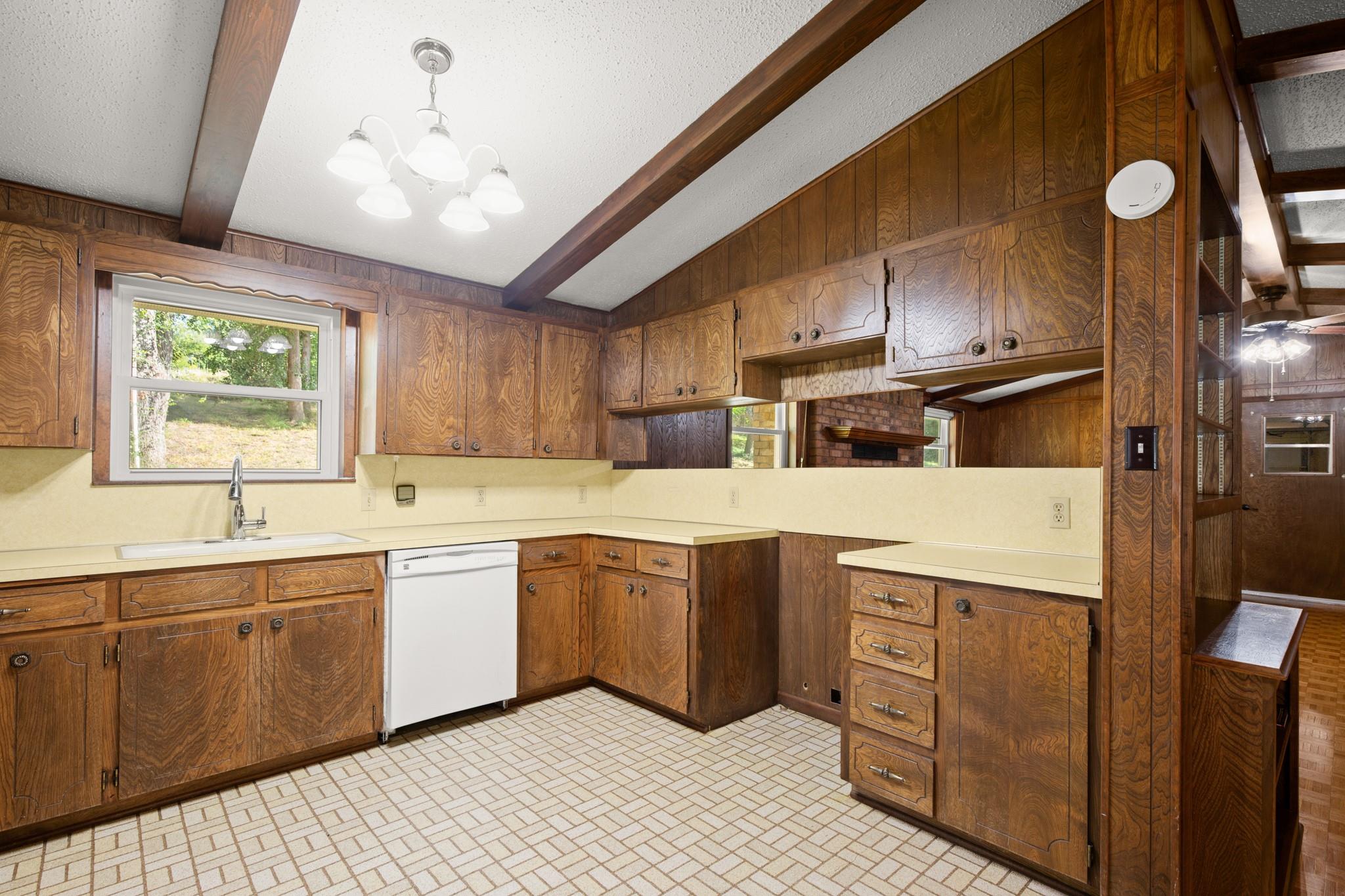 967 County Road 106, Buckholts, TX 76518