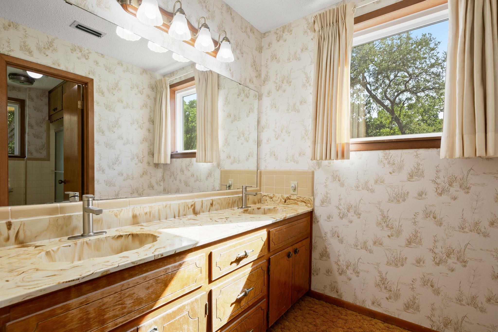 967 County Road 106, Buckholts, TX 76518