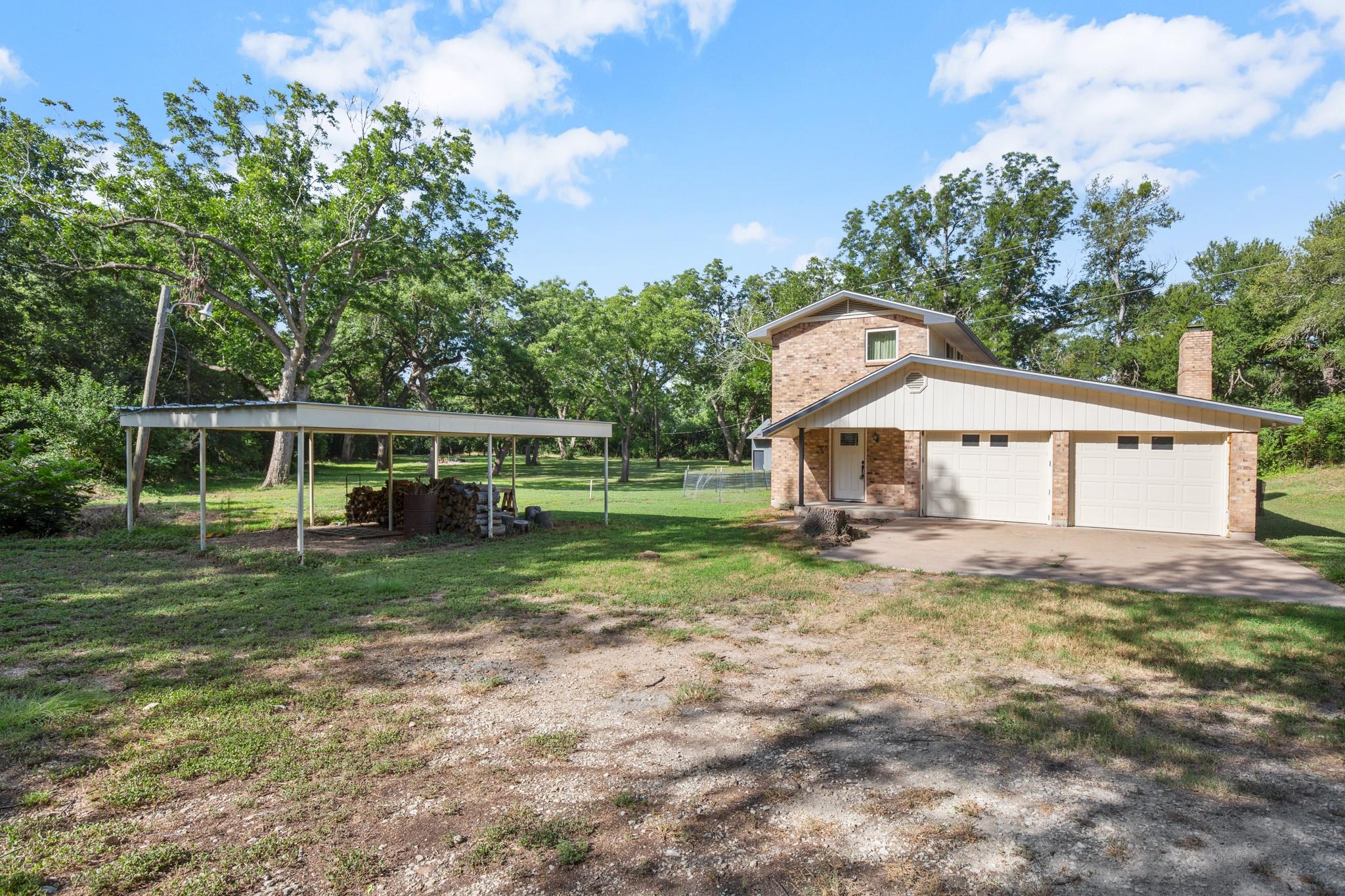 967 County Road 106, Buckholts, TX 76518