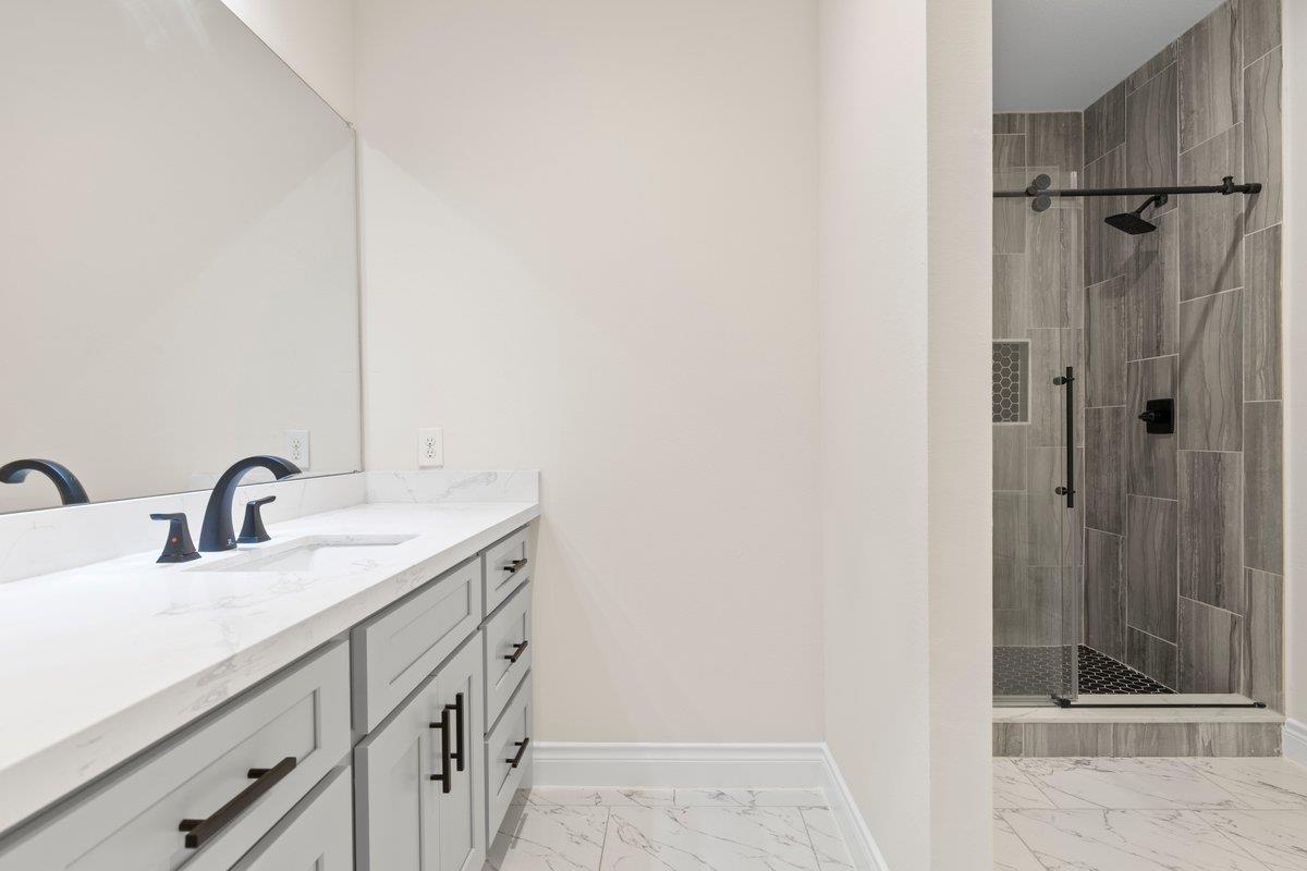 103 Haliimaile Ln, Bastrop, TX 78602