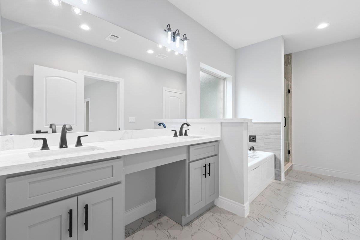 103 Haliimaile Ln, Bastrop, TX 78602