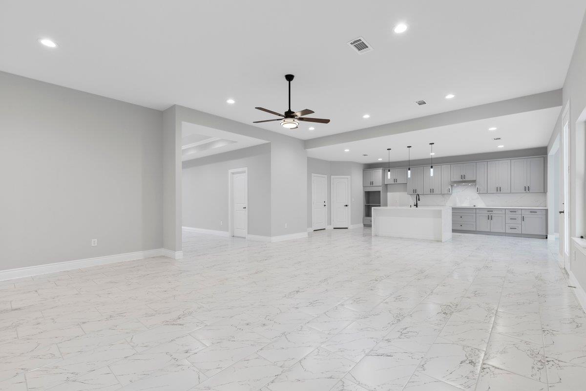 103 Haliimaile Ln, Bastrop, TX 78602