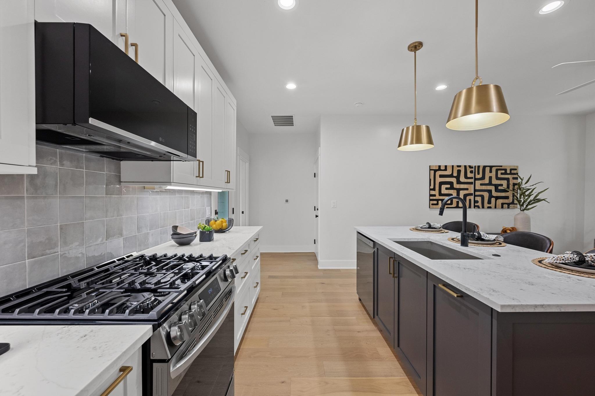 1906-2 Willow St, Austin, TX 78702
