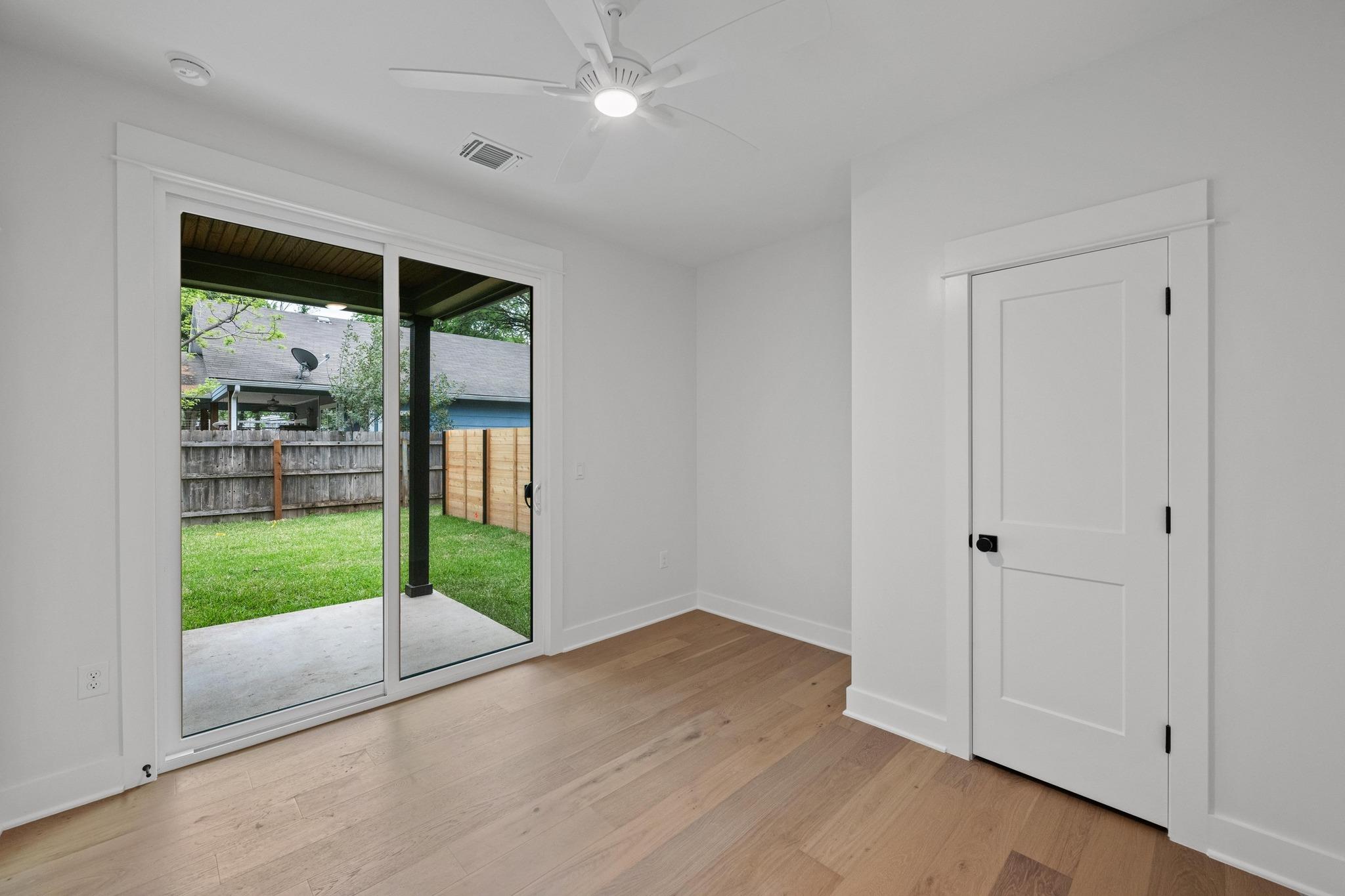 1906-2 Willow St, Austin, TX 78702