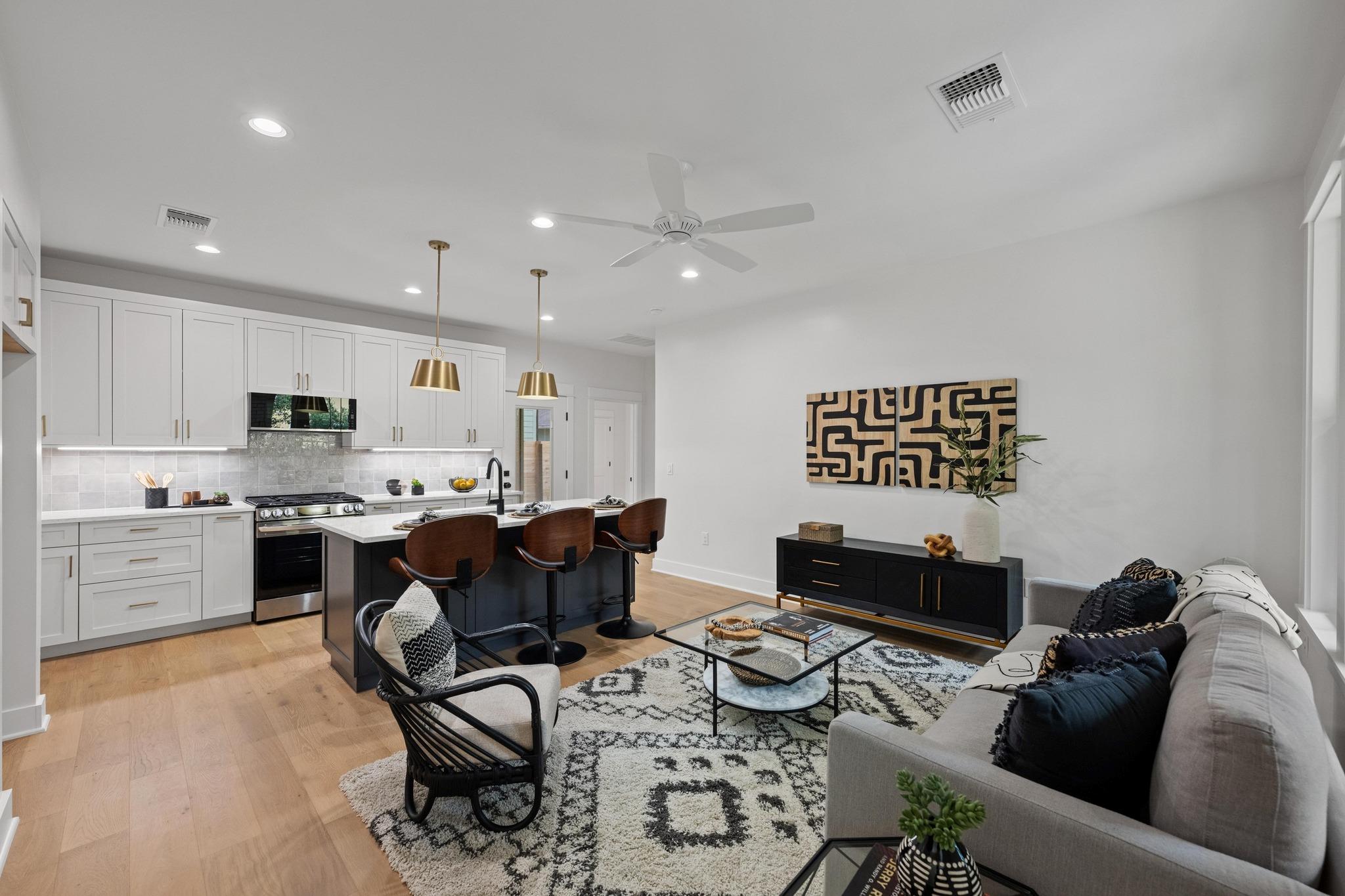 1906-2 Willow St, Austin, TX 78702