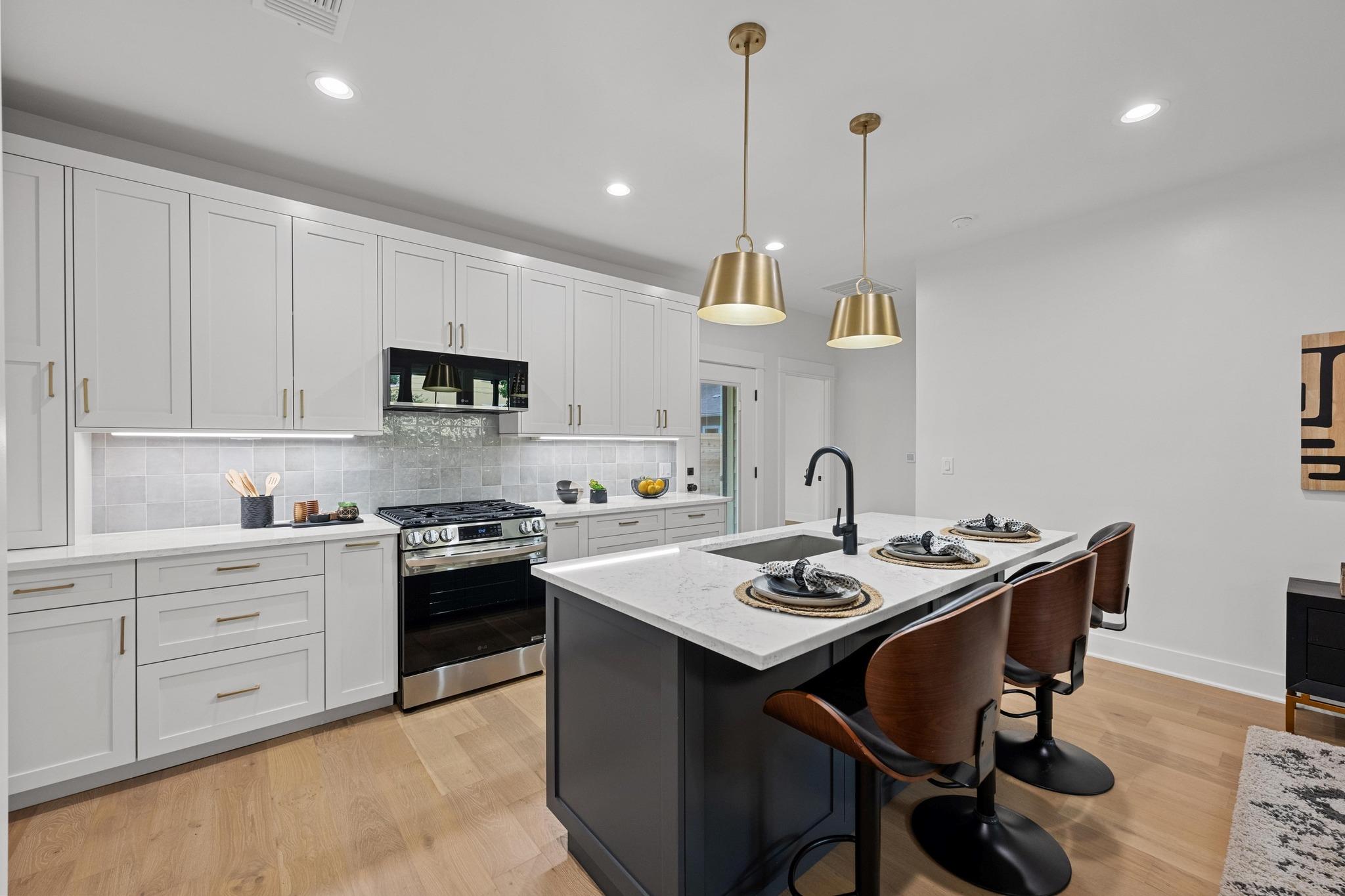 1906-2 Willow St, Austin, TX 78702