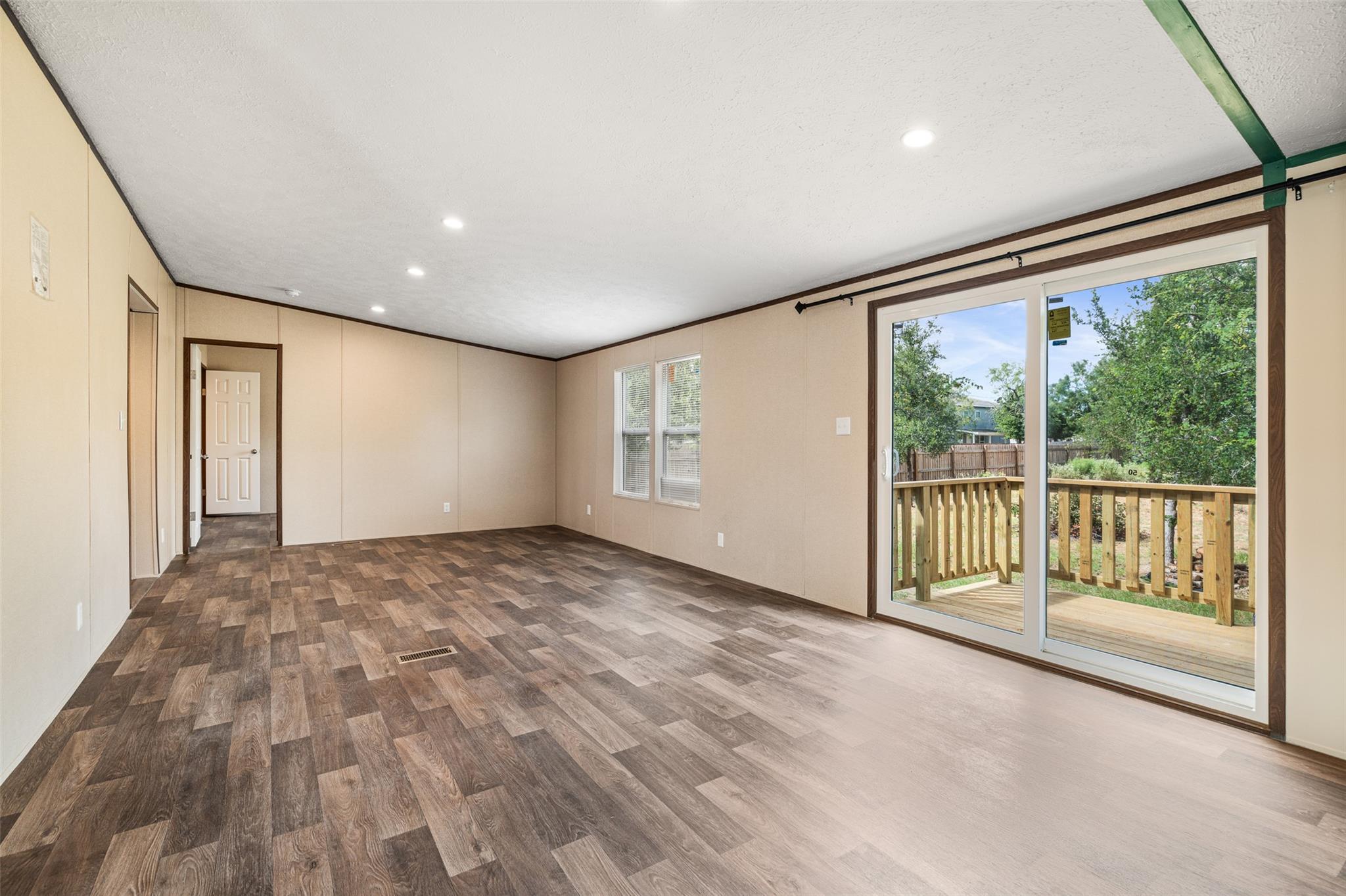 265 Hershal Ln, Cedar Creek, TX 78612