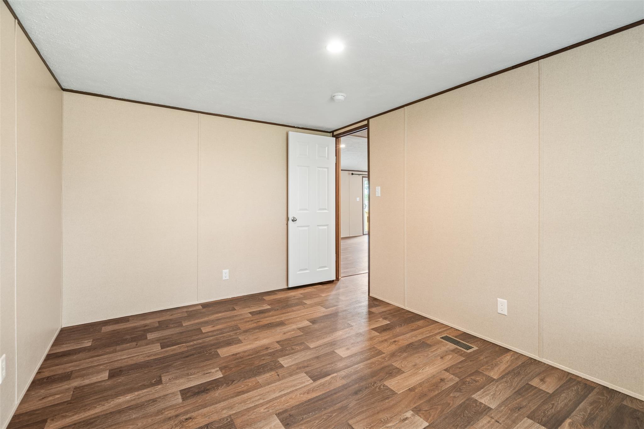 265 Hershal Ln, Cedar Creek, TX 78612