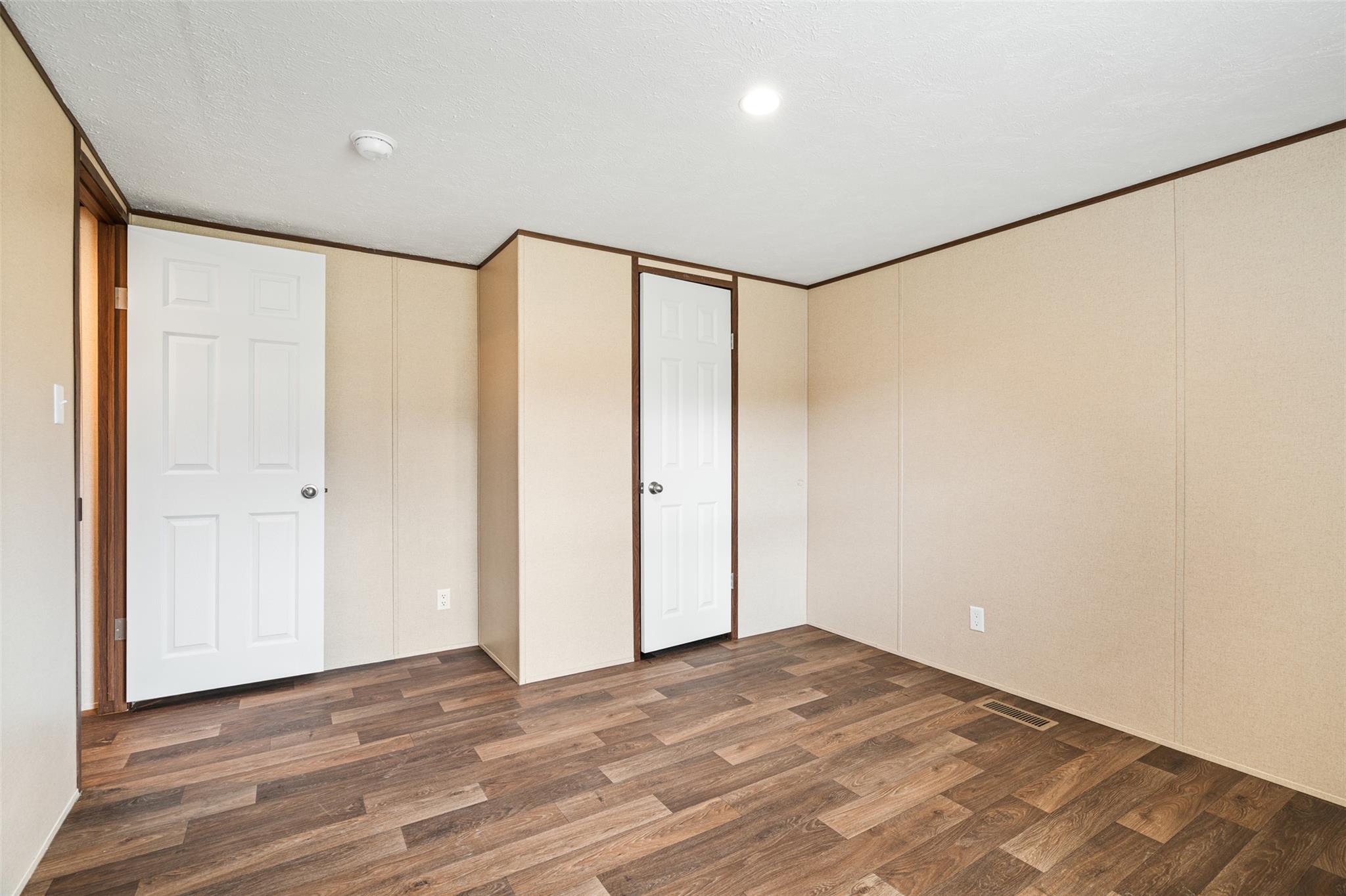 265 Hershal Ln, Cedar Creek, TX 78612