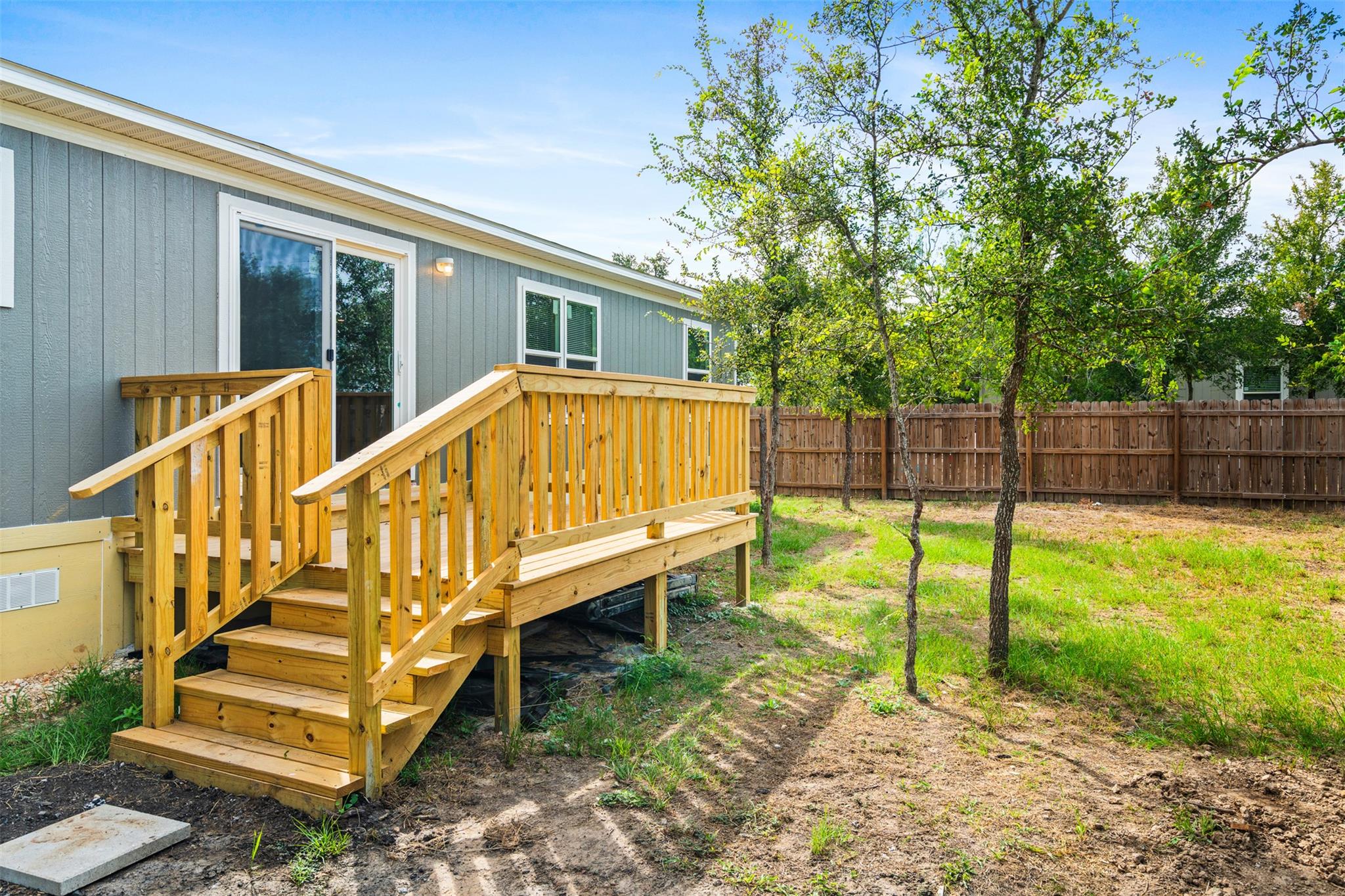 265 Hershal Ln, Cedar Creek, TX 78612