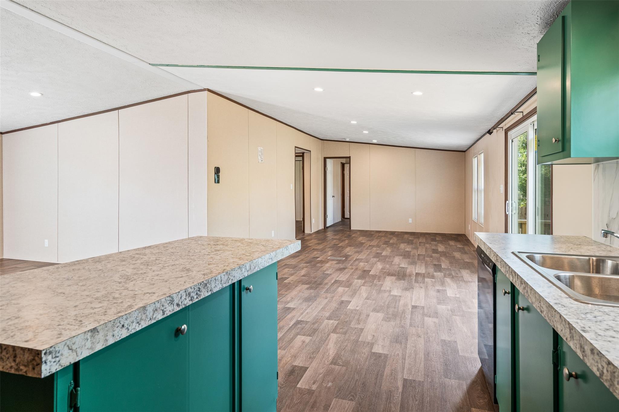 265 Hershal Ln, Cedar Creek, TX 78612