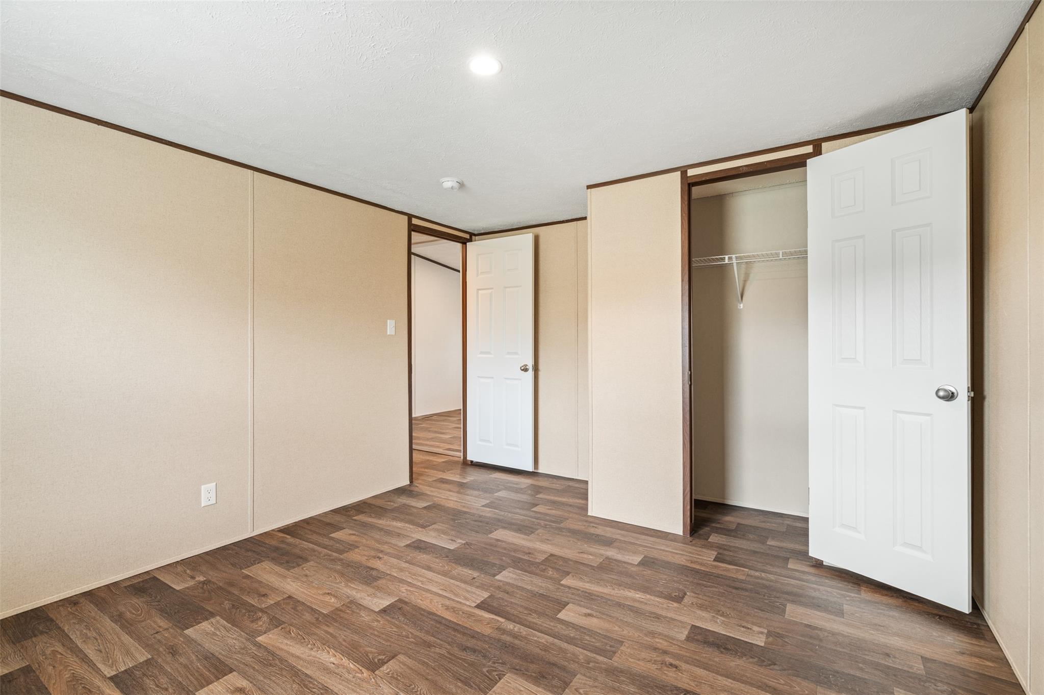 265 Hershal Ln, Cedar Creek, TX 78612