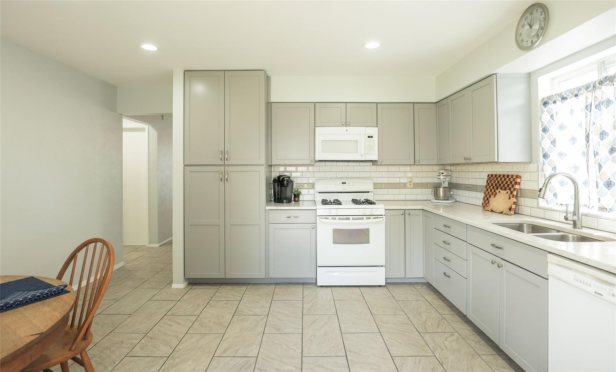 3107 Dominic Dr, Austin, TX 78745