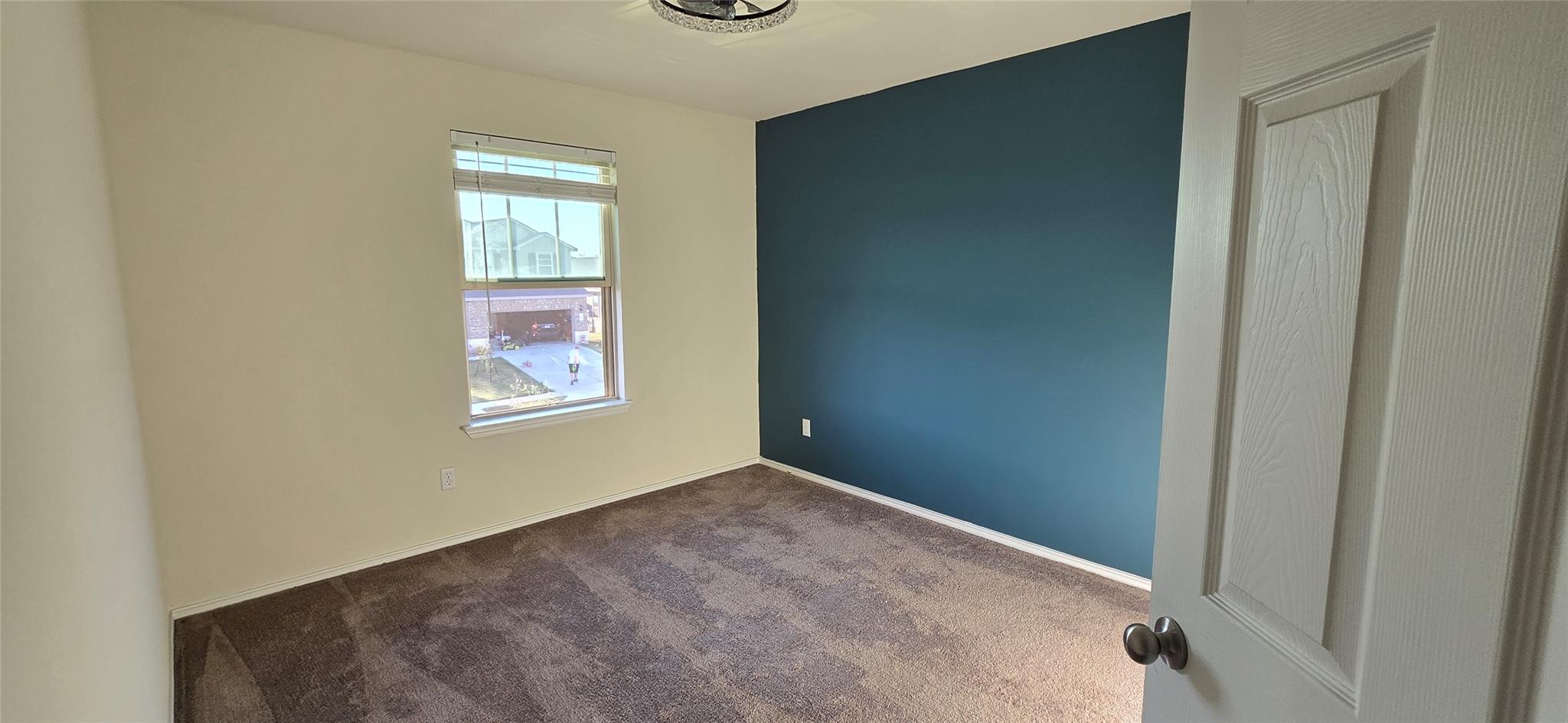 153 Purple Sandpiper Ln, Leander, TX 78641