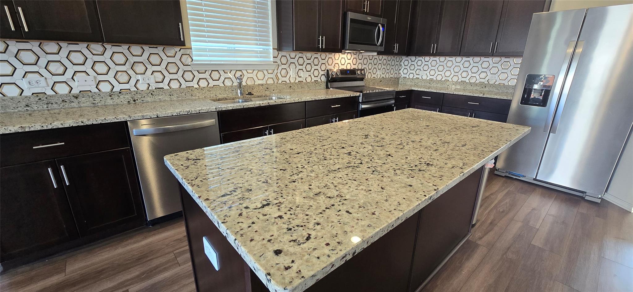 153 Purple Sandpiper Ln, Leander, TX 78641