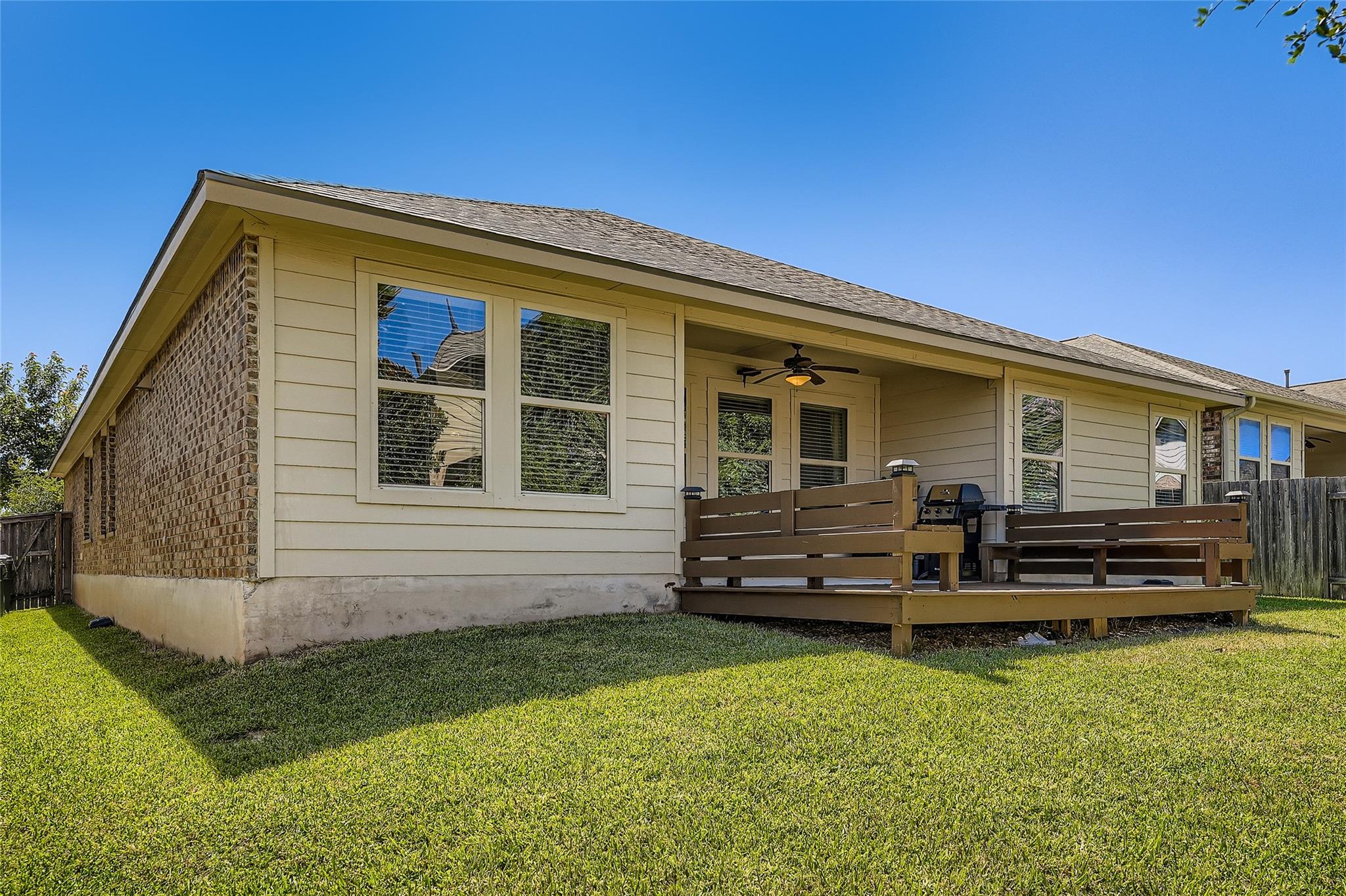 409 Briar Park Dr, Georgetown, TX 78626
