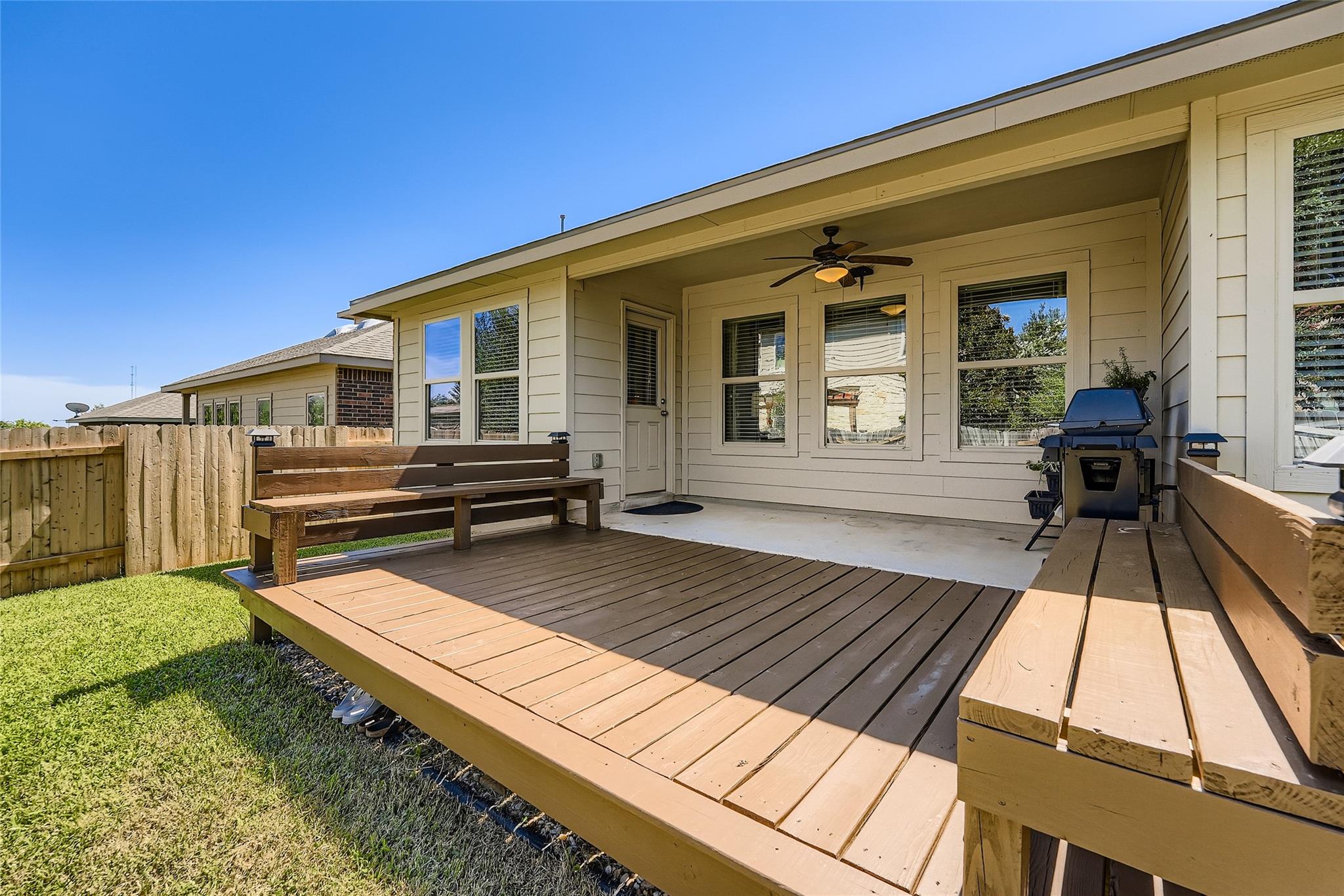 409 Briar Park Dr, Georgetown, TX 78626