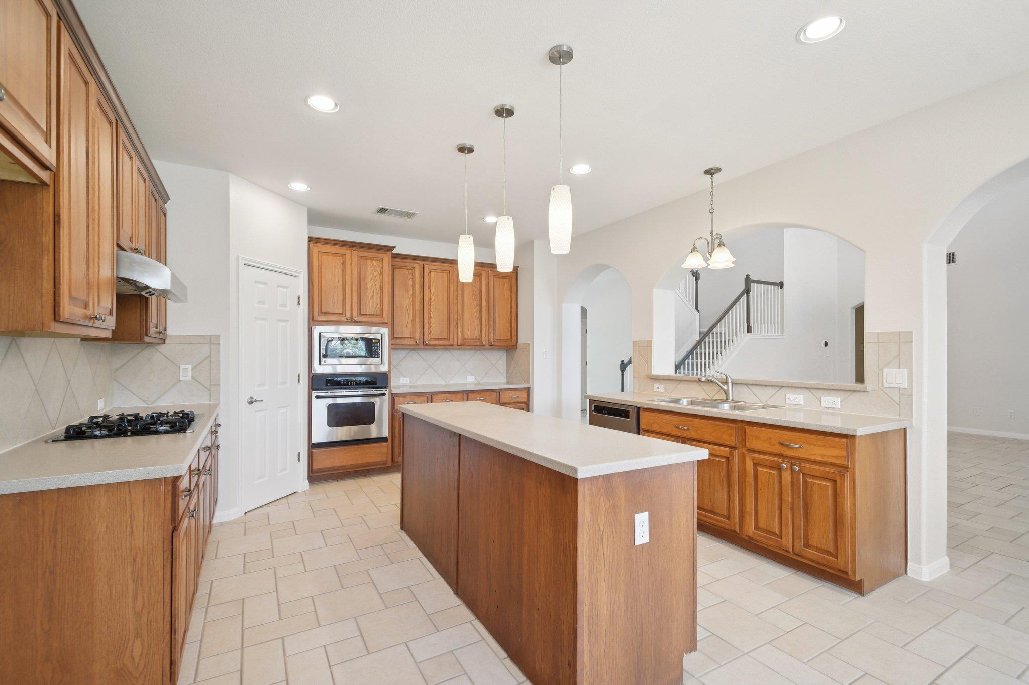 12421 Gun Metal Dr, Austin, TX 78739