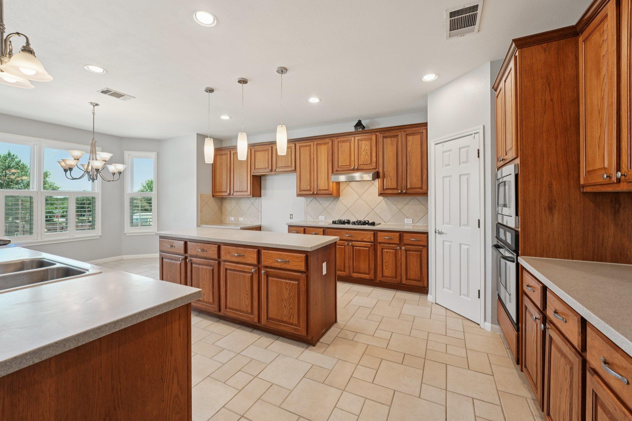 12421 Gun Metal Dr, Austin, TX 78739