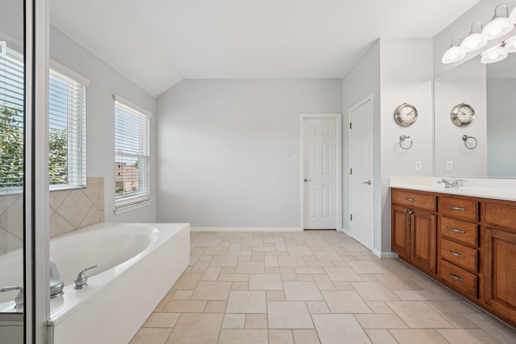 12421 Gun Metal Dr, Austin, TX 78739