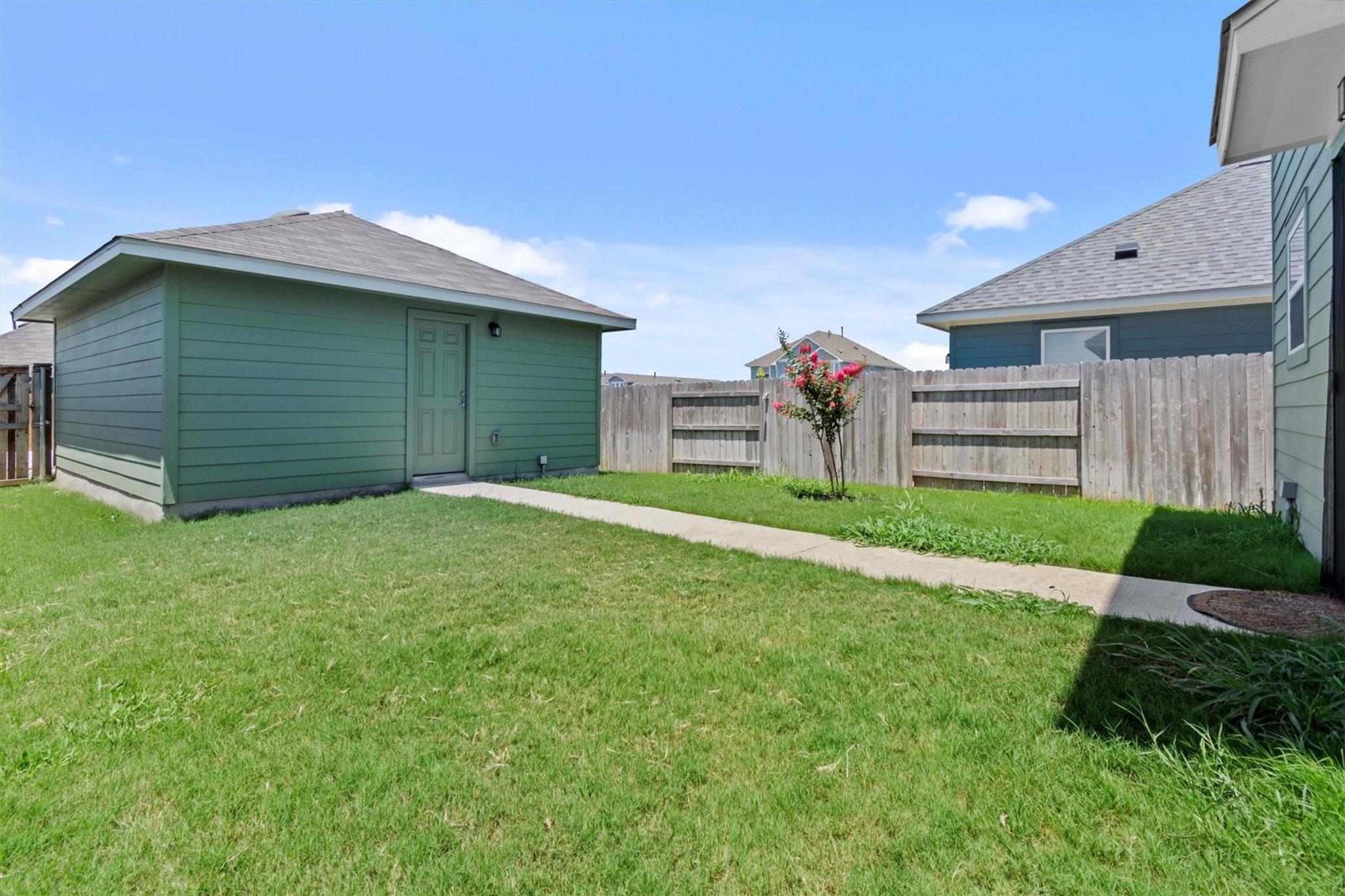 161 Rustic Glen Dr, San Marcos, TX 78666