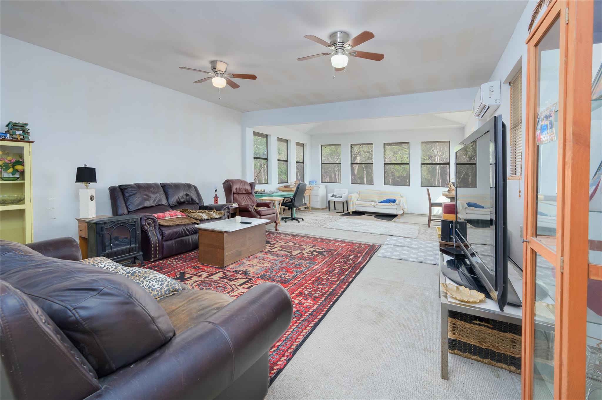 368 Lytton Ln, Dale, TX 78616