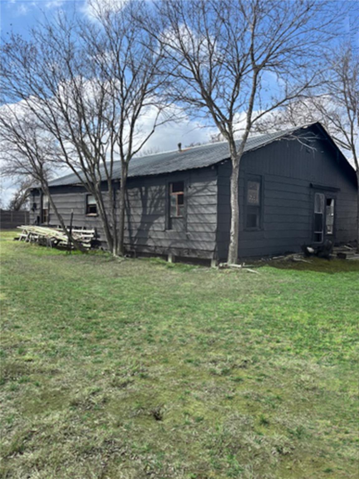 368 Lytton Ln, Dale, TX 78616