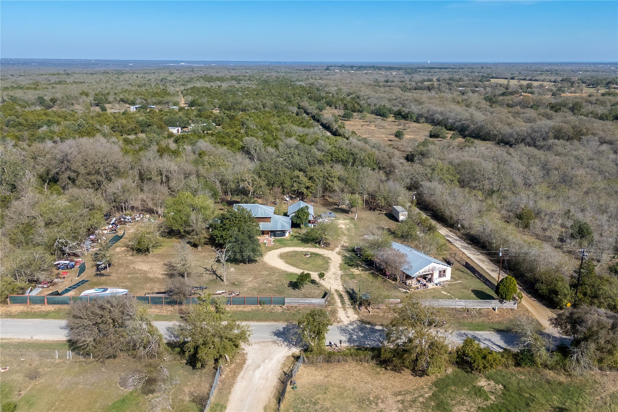 368 Lytton Ln, Dale, TX 78616