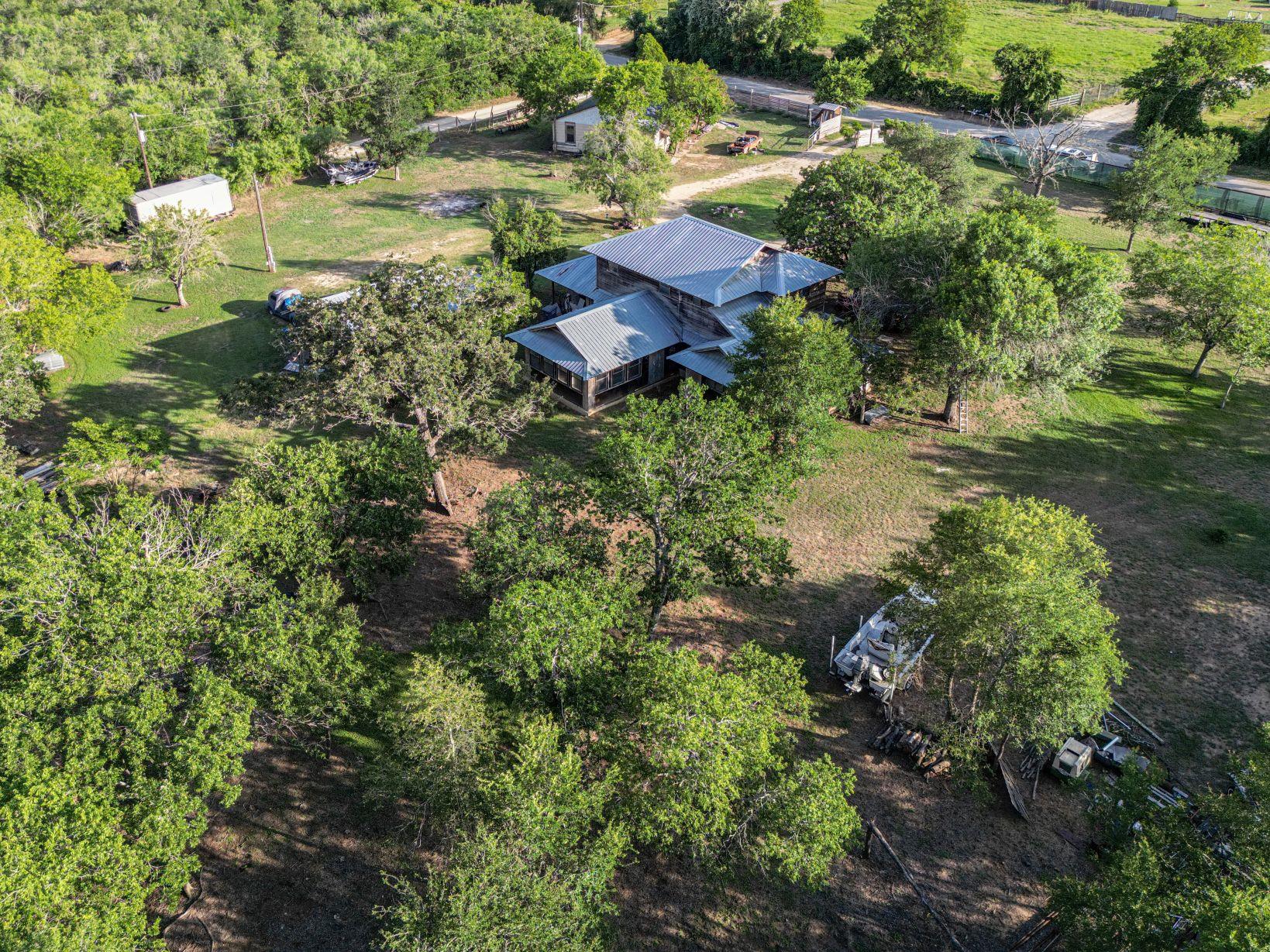 368 Lytton Ln, Dale, TX 78616