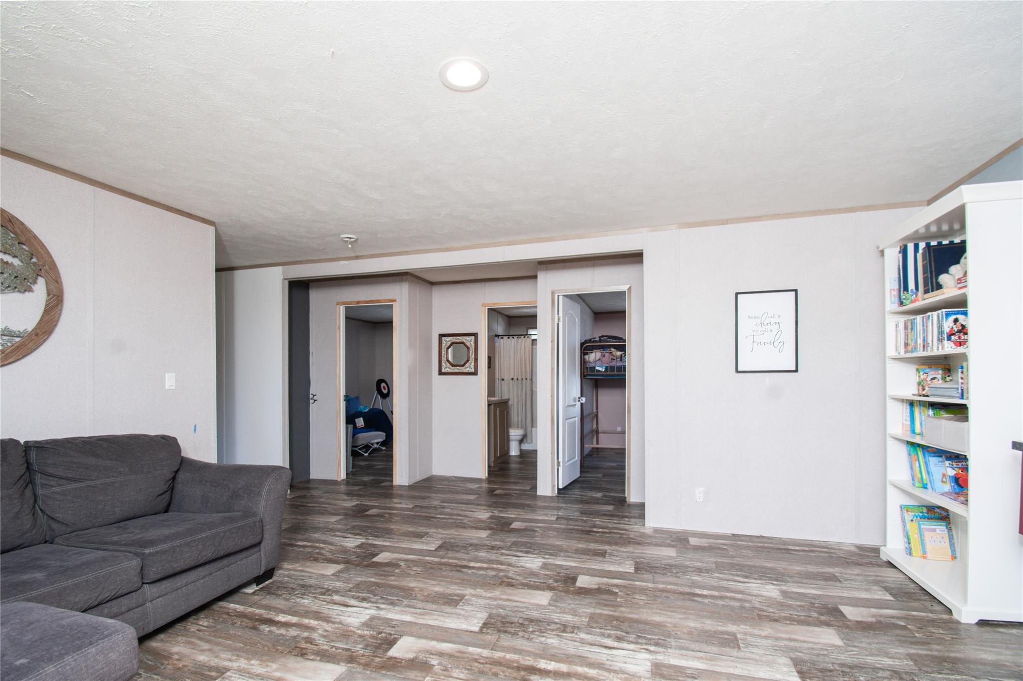 1293 Remington Cir, Moody, TX 76557