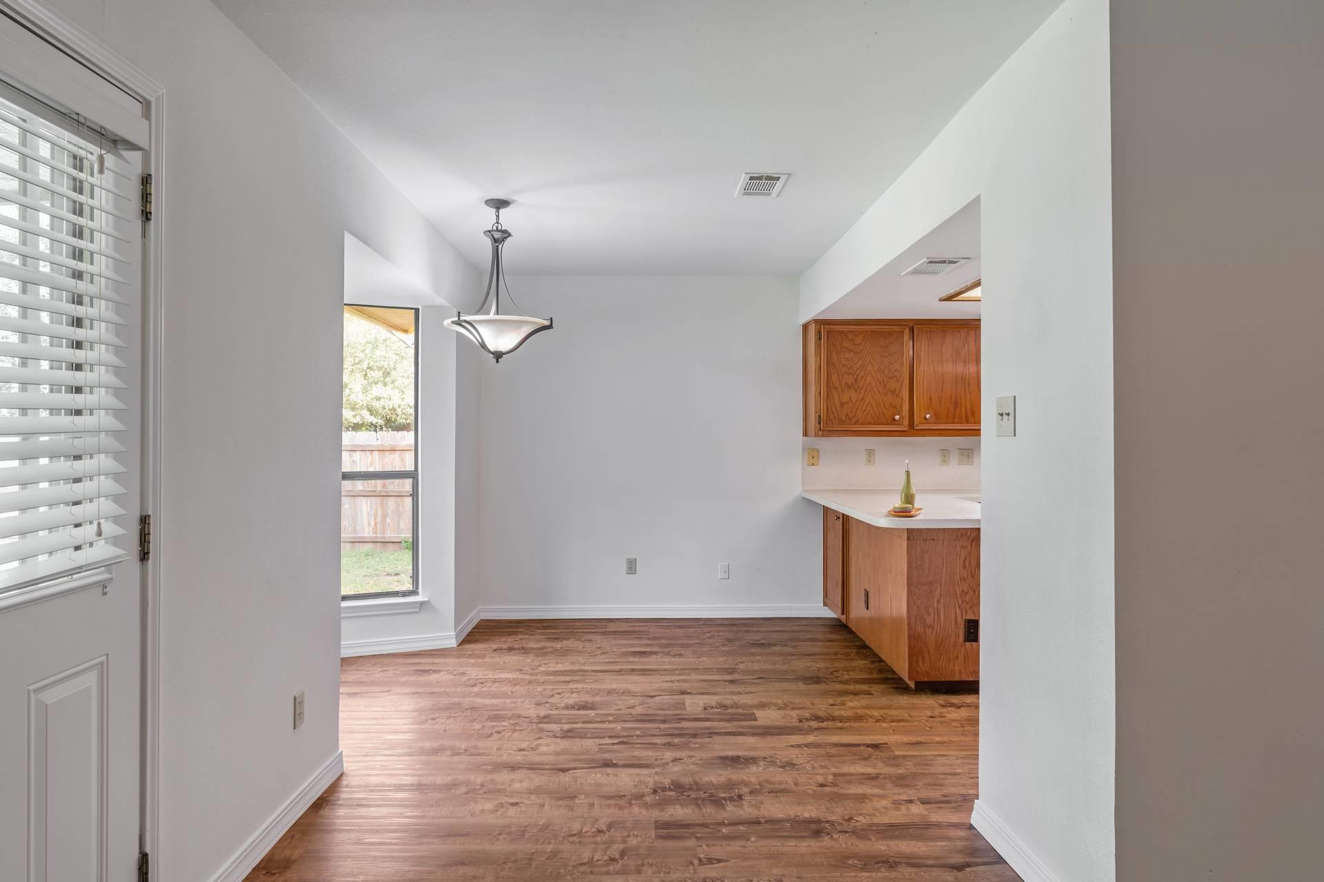 1802 Dixie Ln, Round Rock, TX 78664