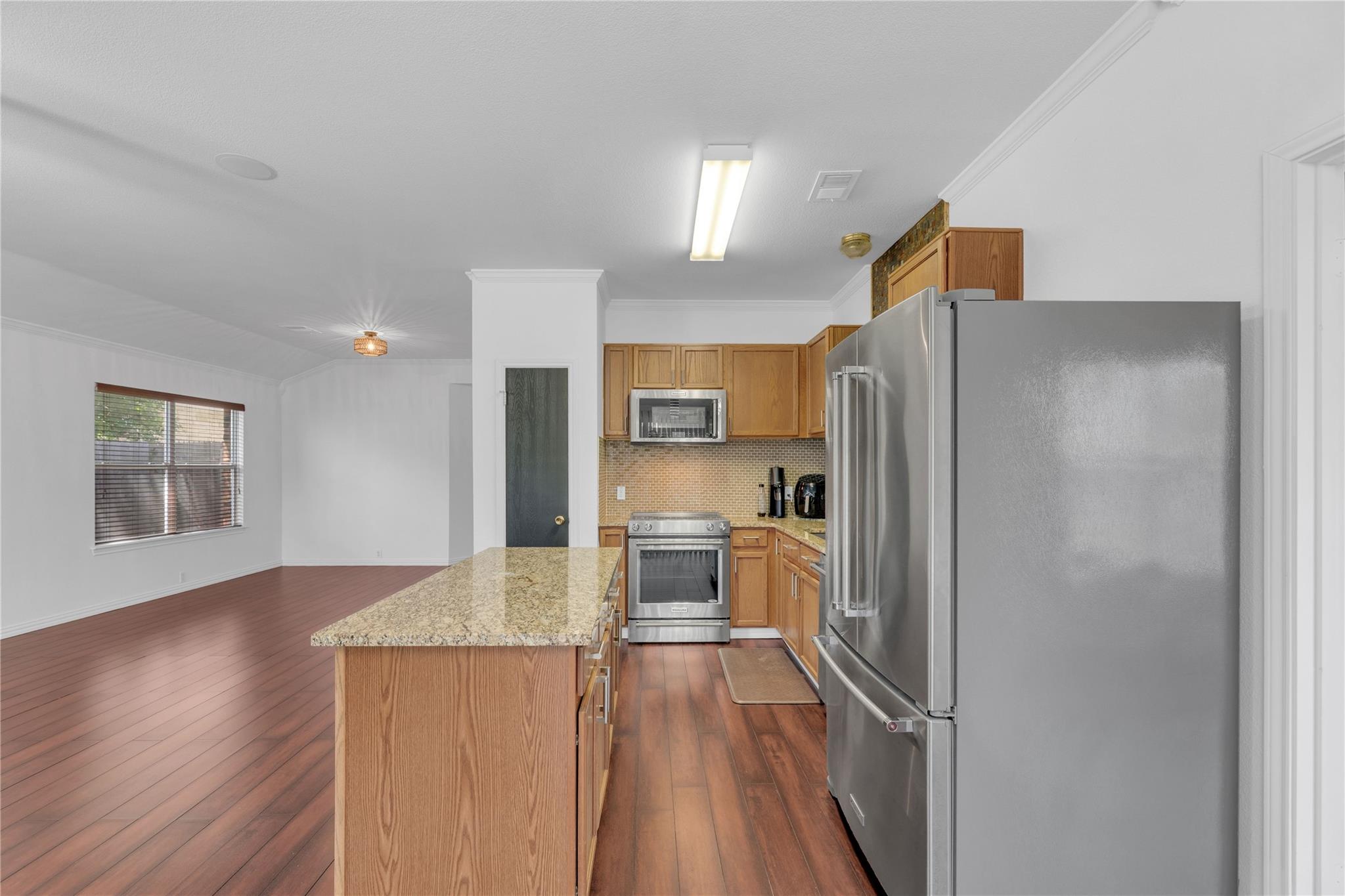 917 Twisted Fence Dr, Pflugerville, TX 78660