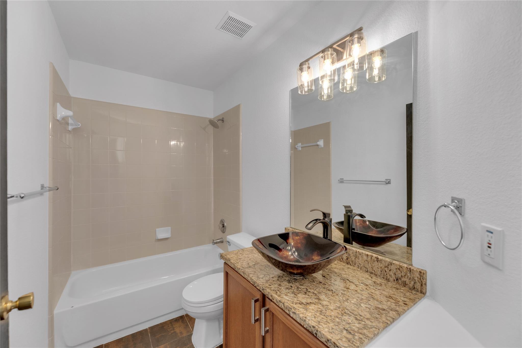 917 Twisted Fence Dr, Pflugerville, TX 78660