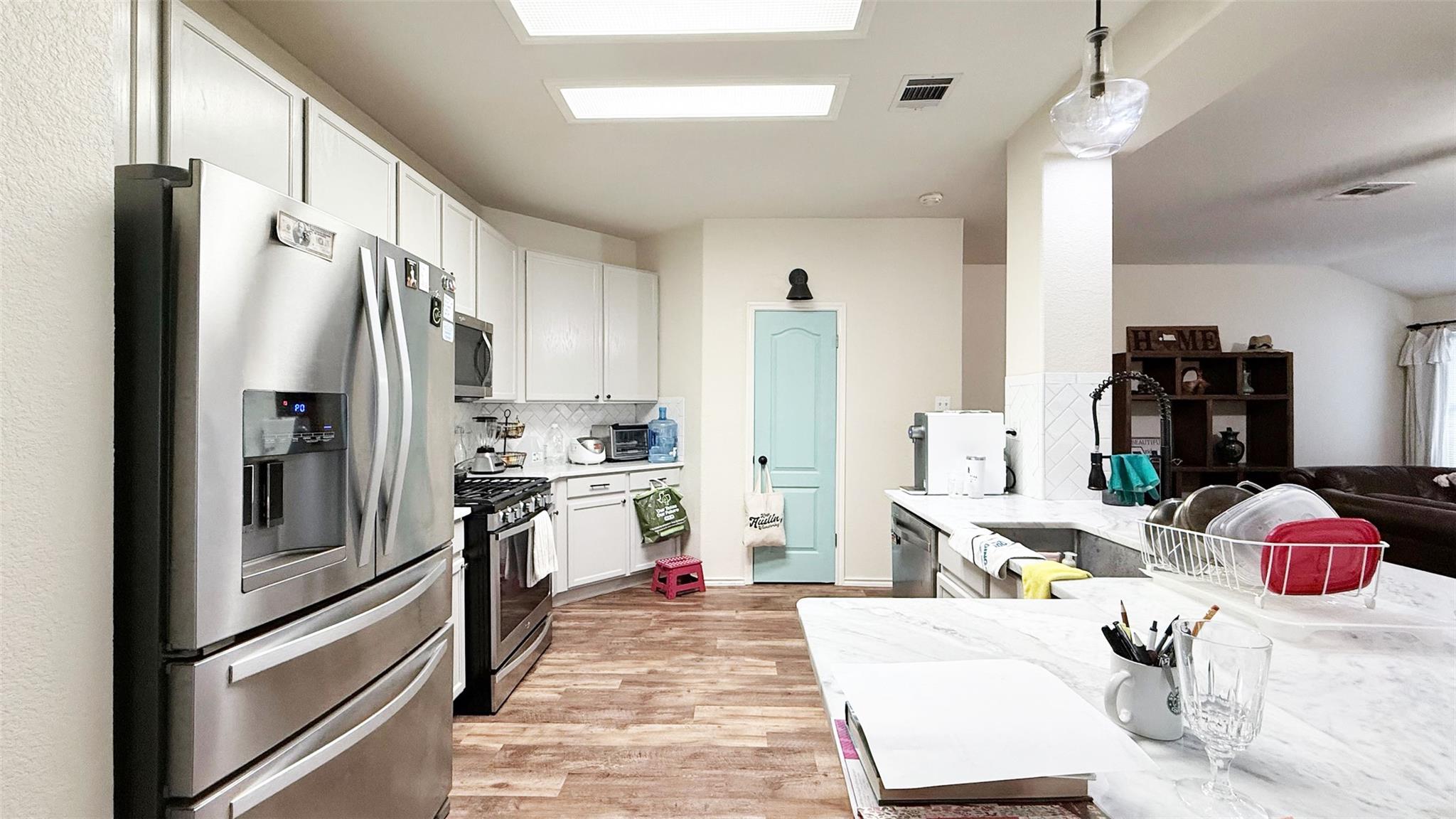 1310 Quicksilver St, Round Rock, TX 78665