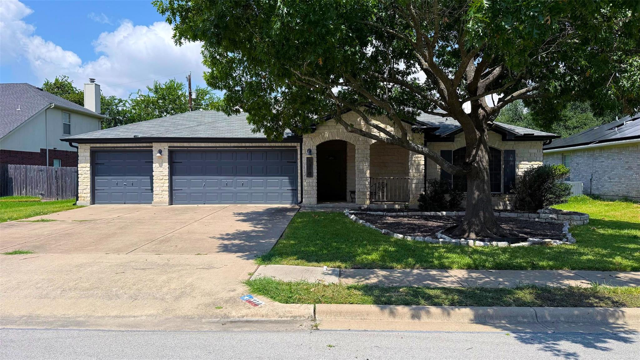 1310 Quicksilver St, Round Rock, TX 78665