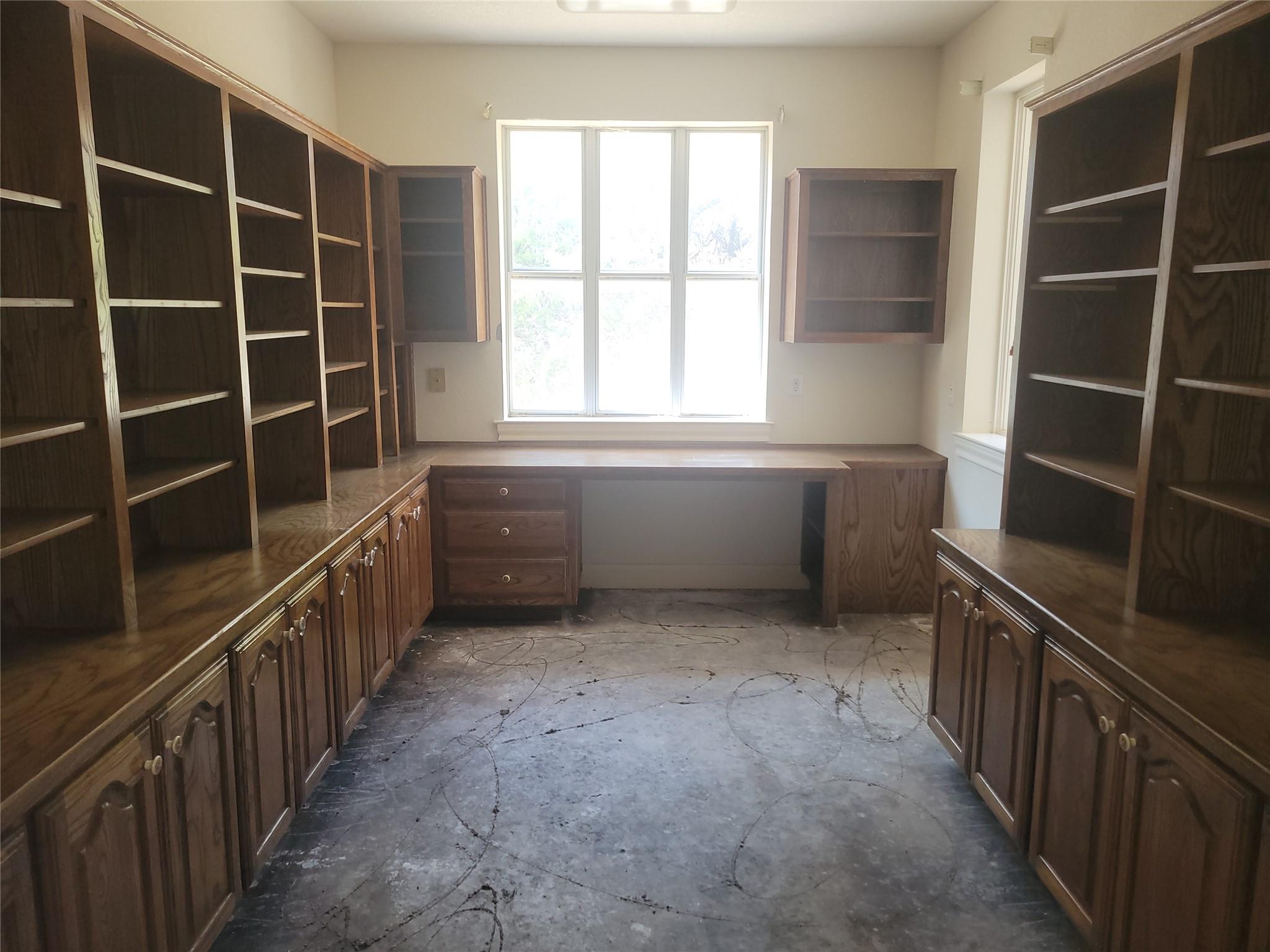 9103 Glenlake Dr, Austin, TX 78730