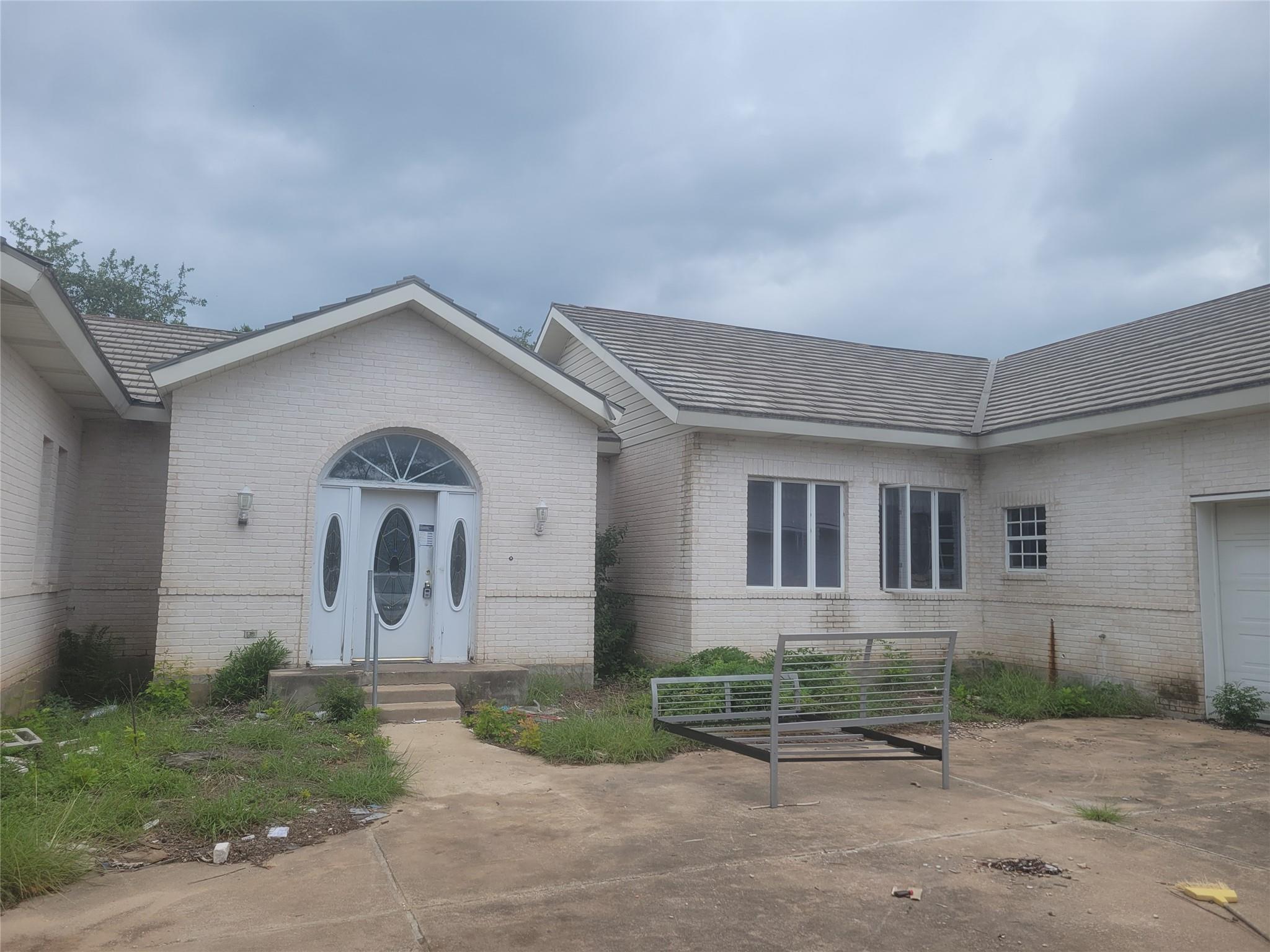 9103 Glenlake Dr, Austin, TX 78730