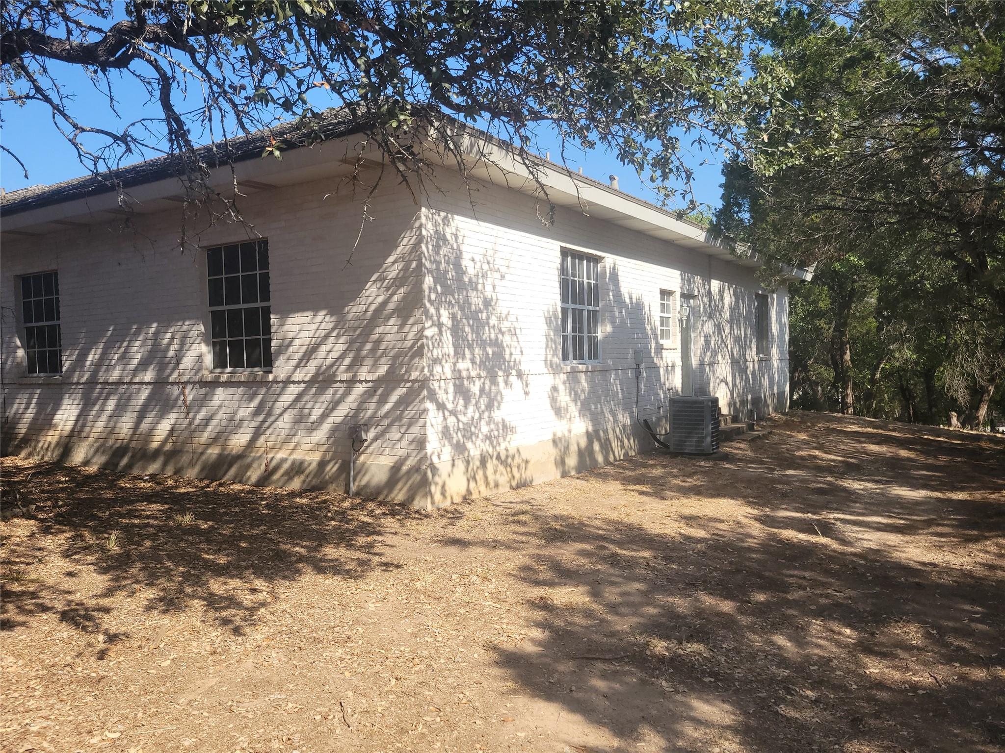 9103 Glenlake Dr, Austin, TX 78730