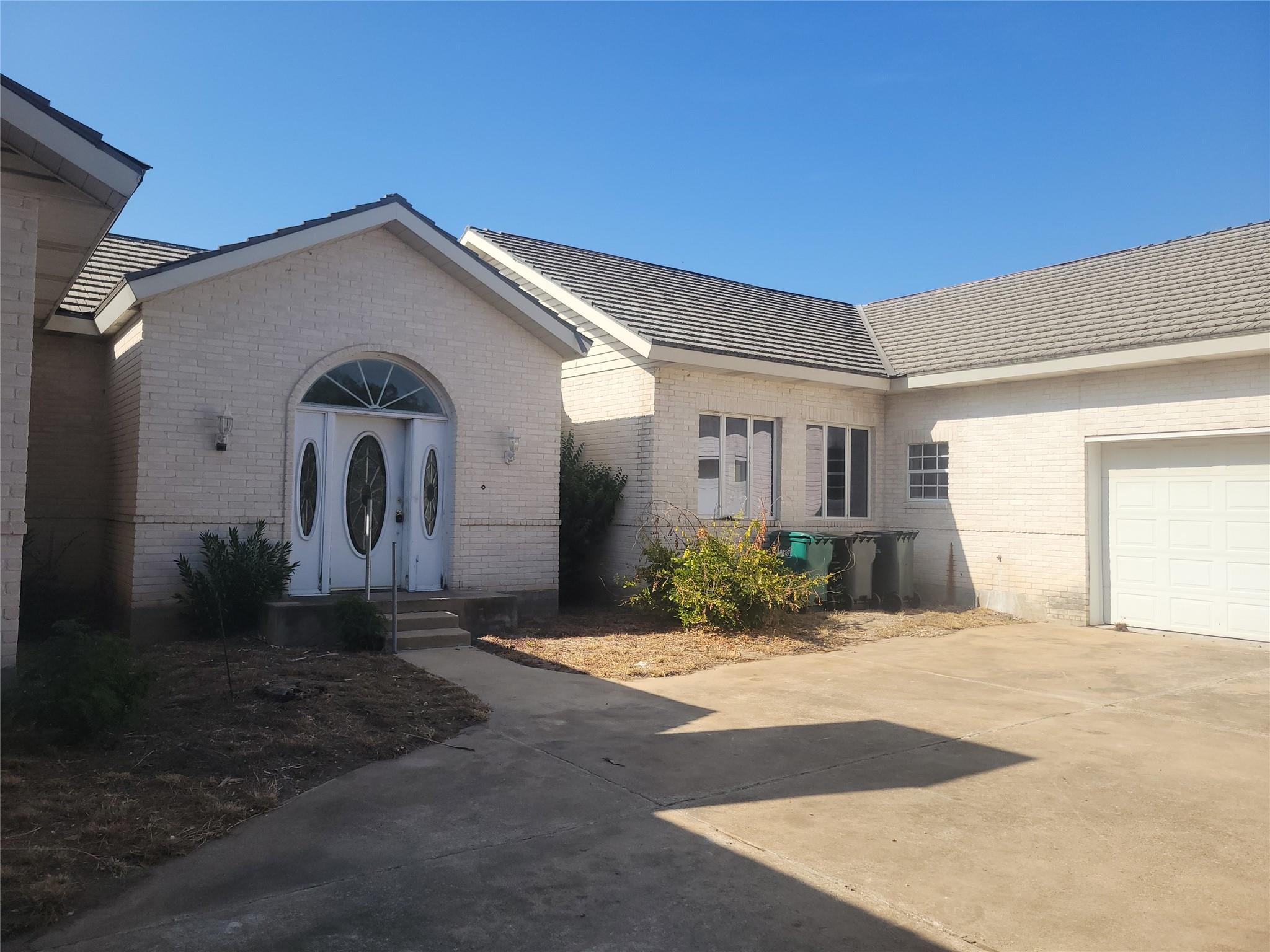 9103 Glenlake Dr, Austin, TX 78730